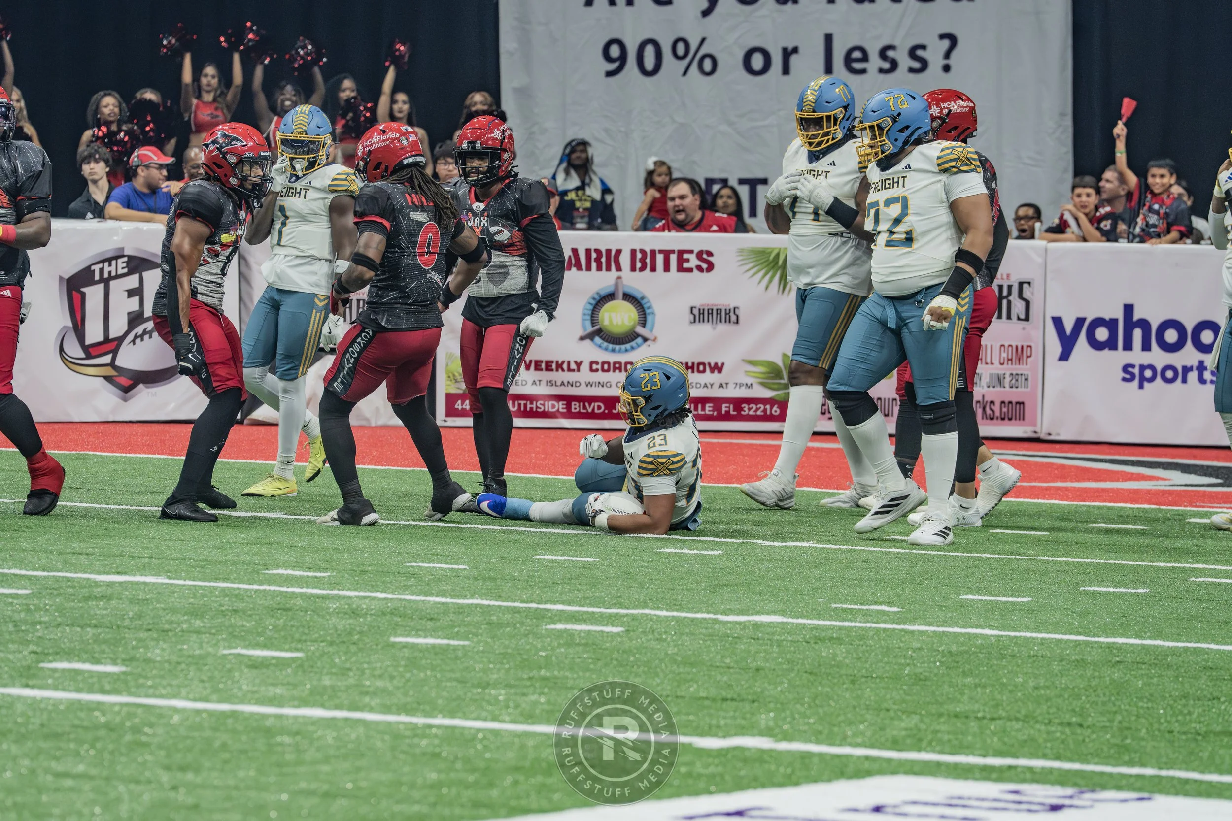 Sharks 260530-153.JPG