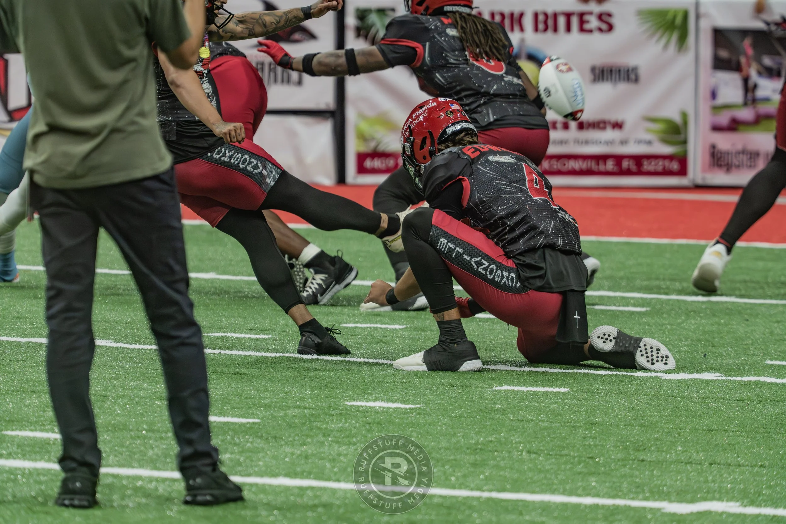 Sharks 260530-674.JPG