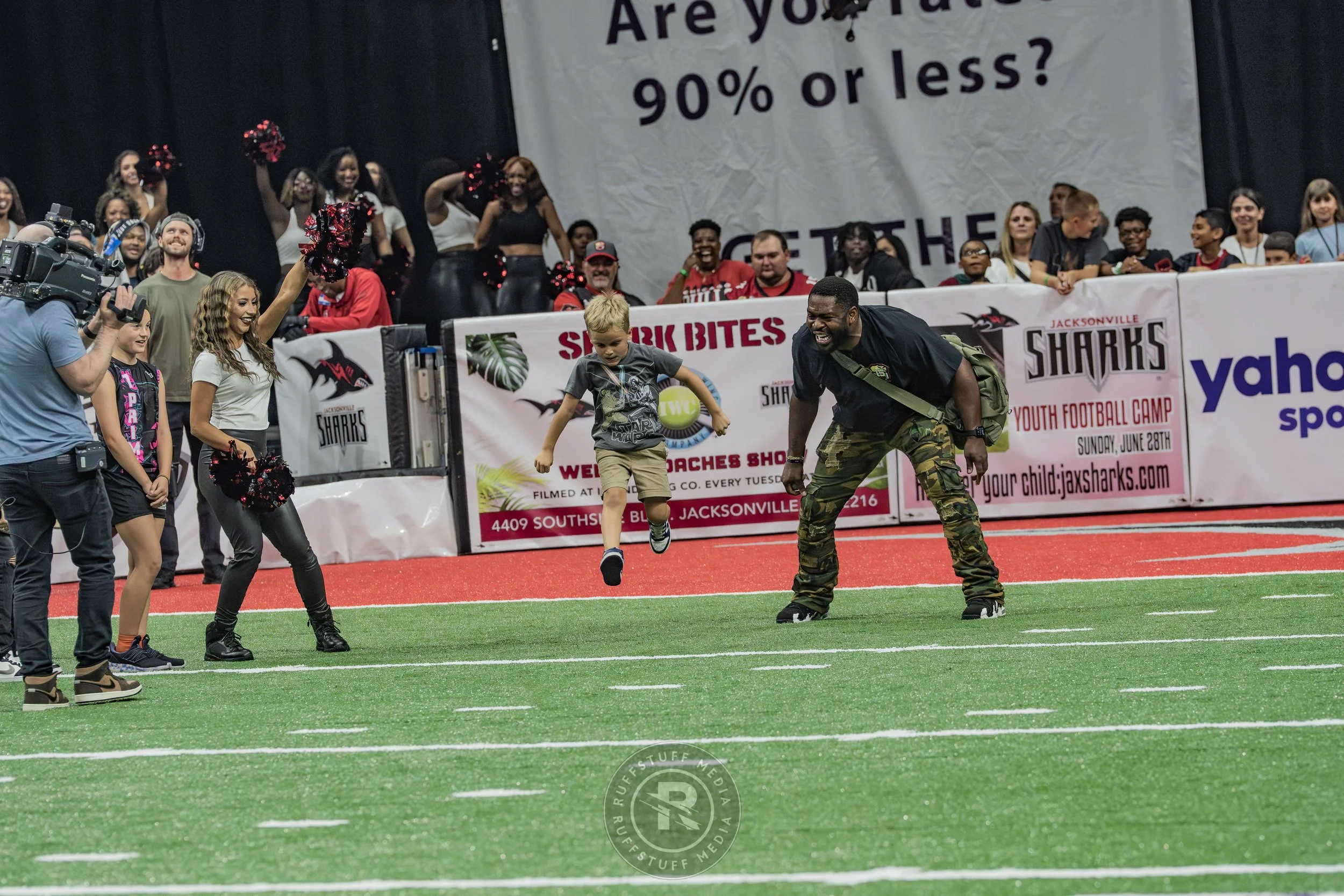 Sharks 260530-476.JPG