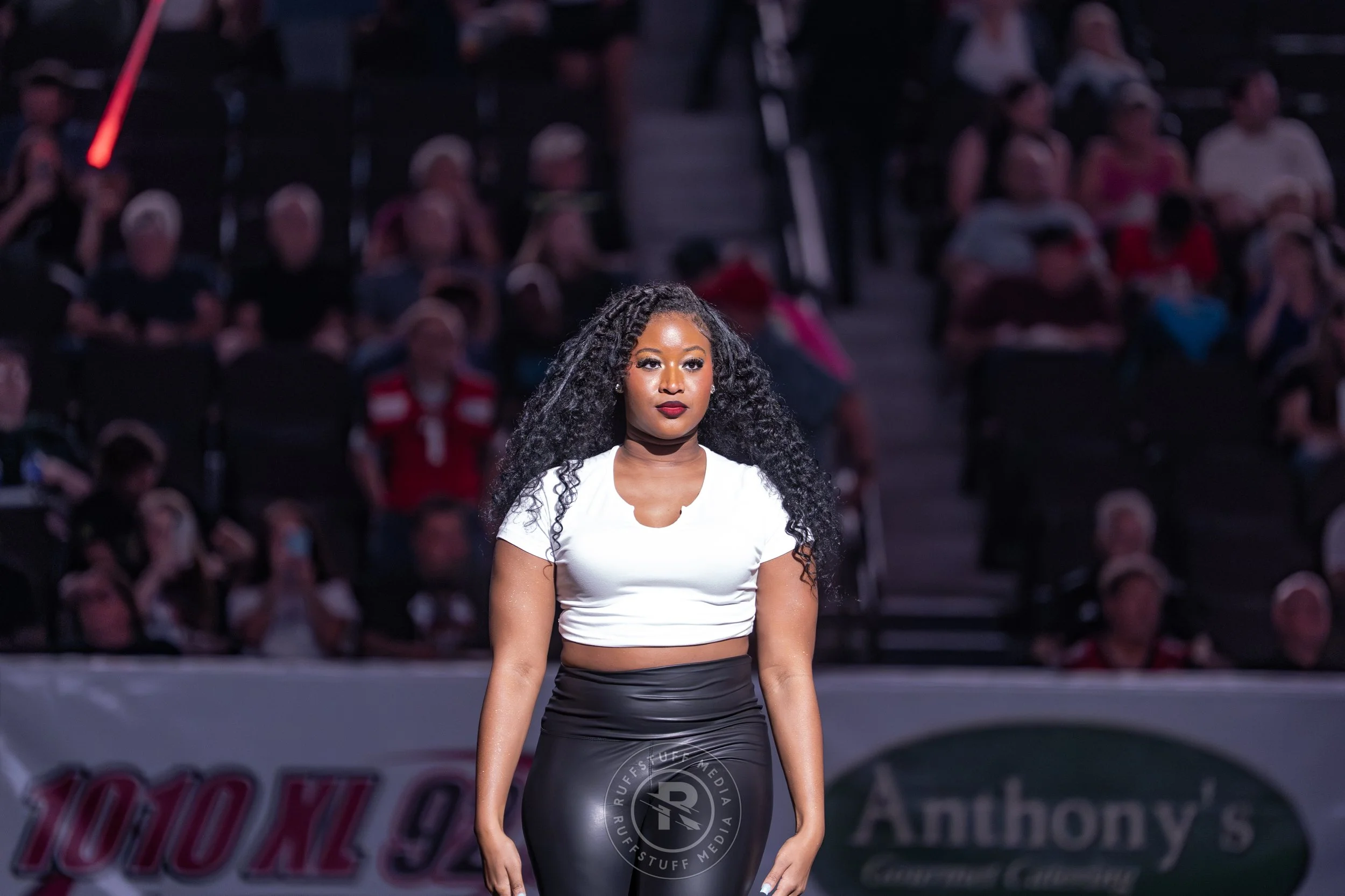 Sharks 260530-337.JPG