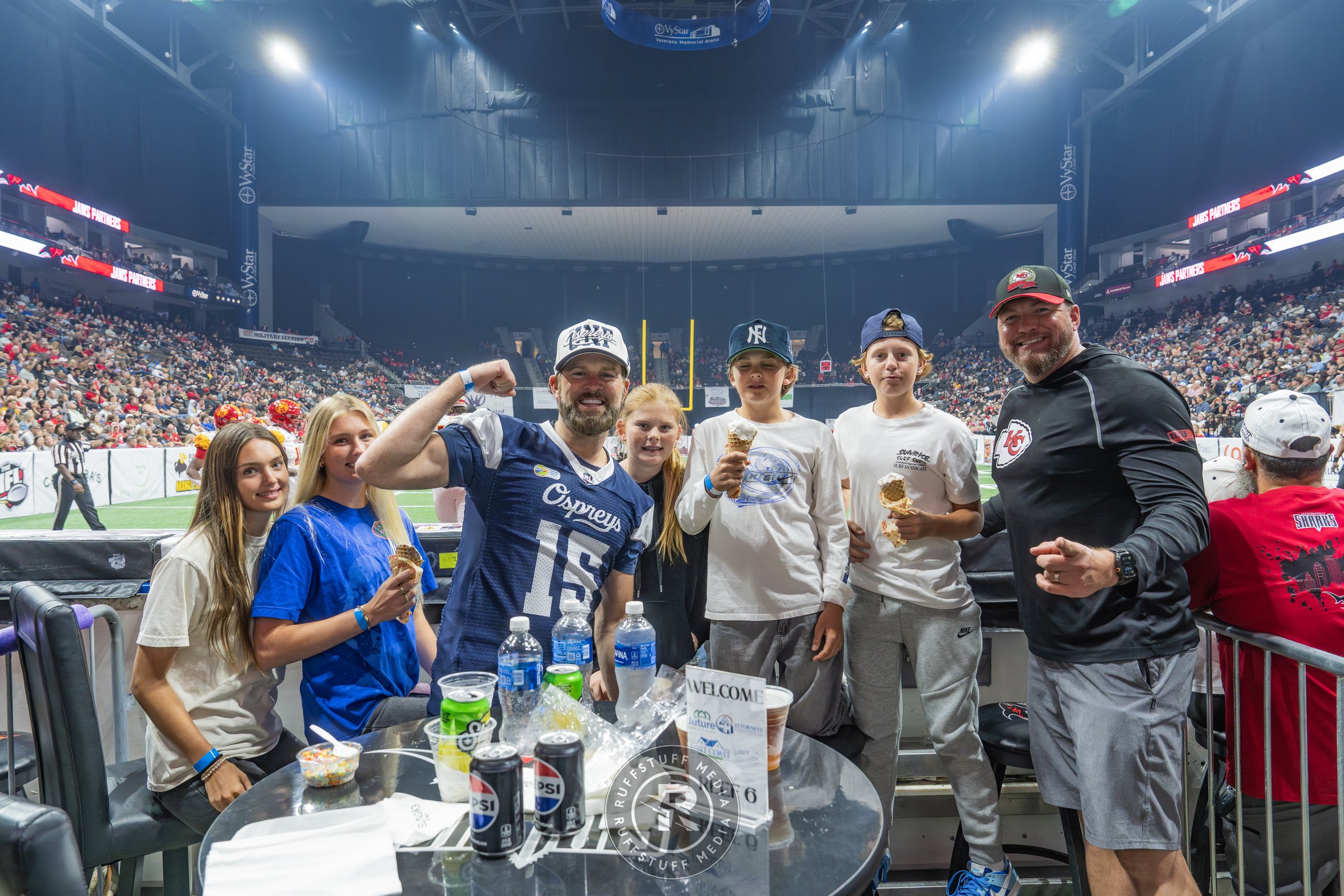 Sharks 260502-135_resize.JPG