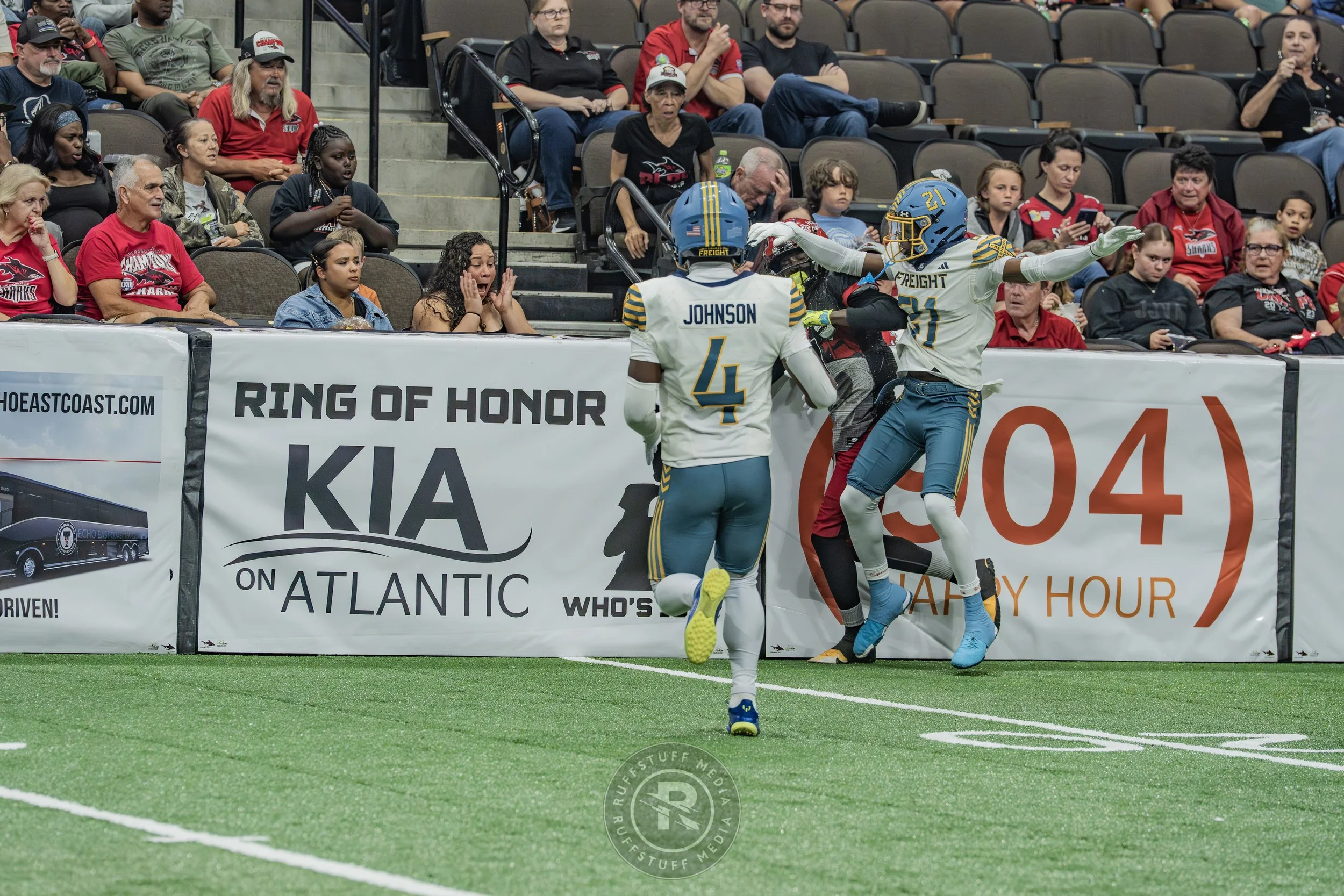 Sharks 260530-502.JPG