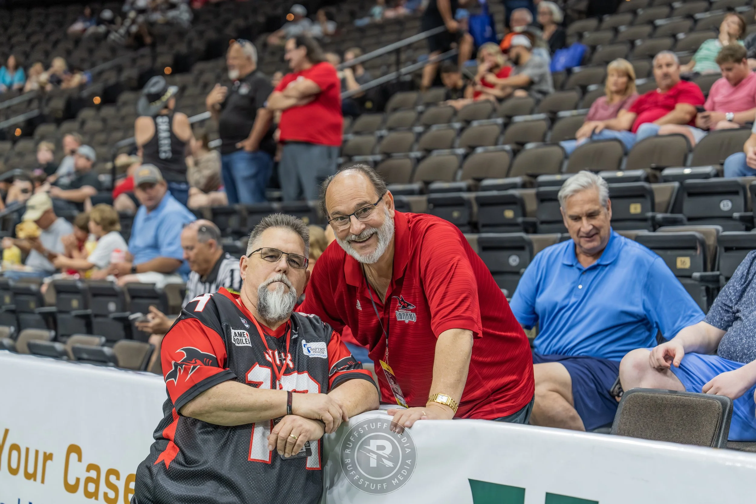 Sharks 260417-11_resize.JPG