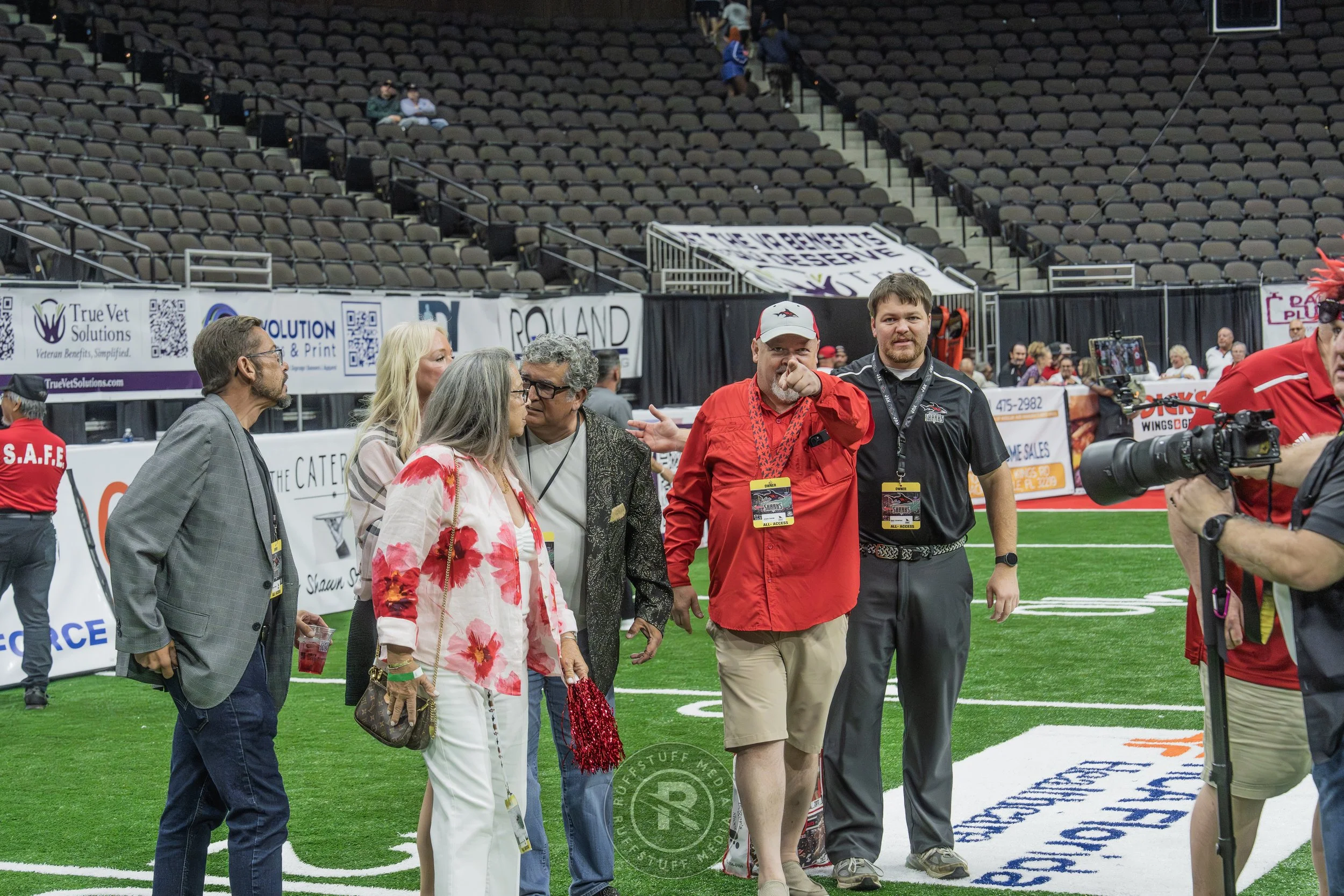 Sharks 260509-639_resize.JPG