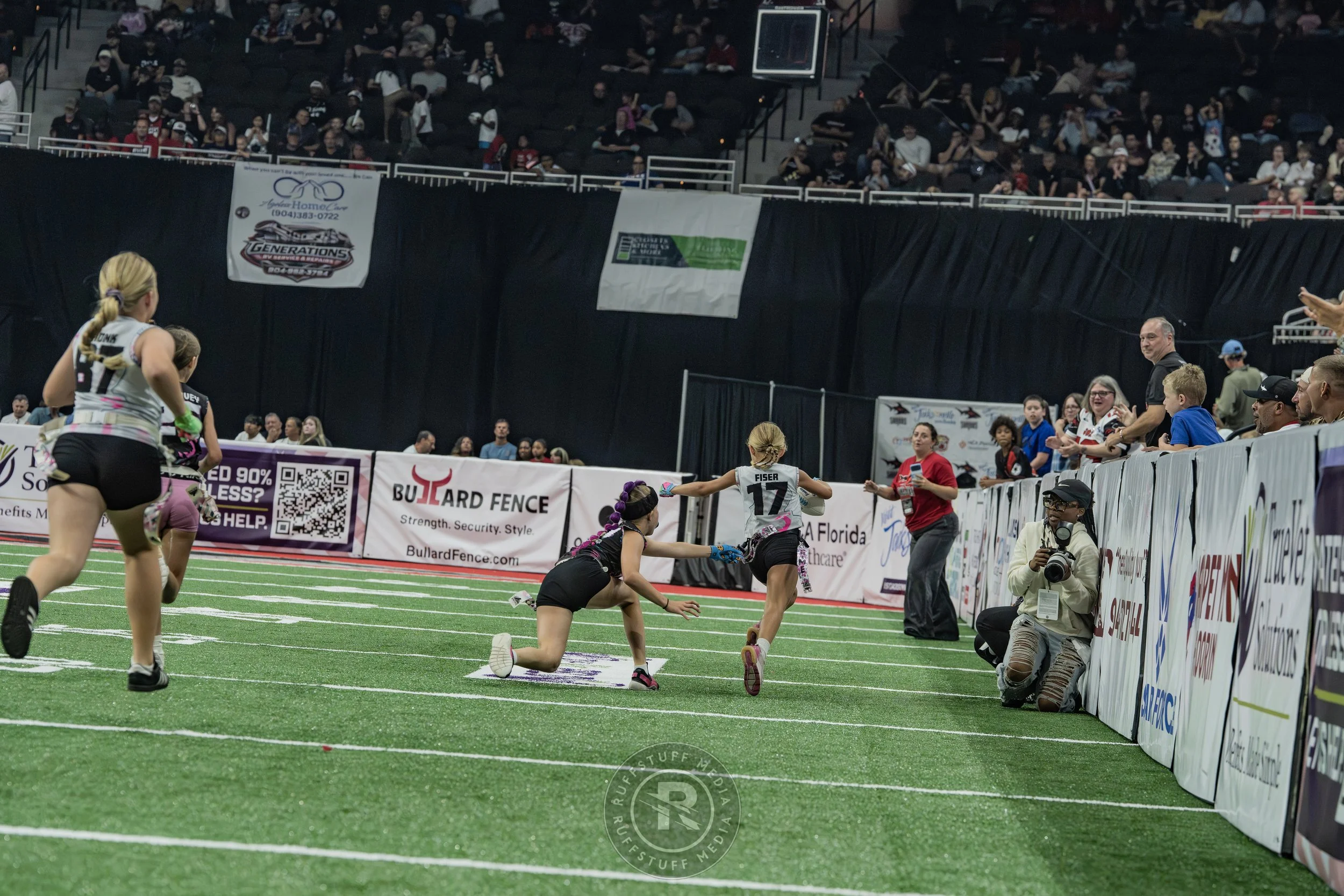 Sharks 260530-424.JPG