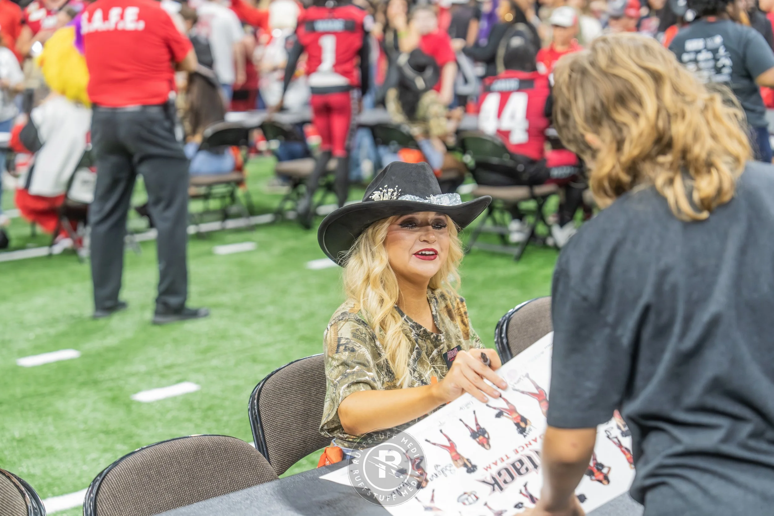 Sharks 260417-555_resize.JPG