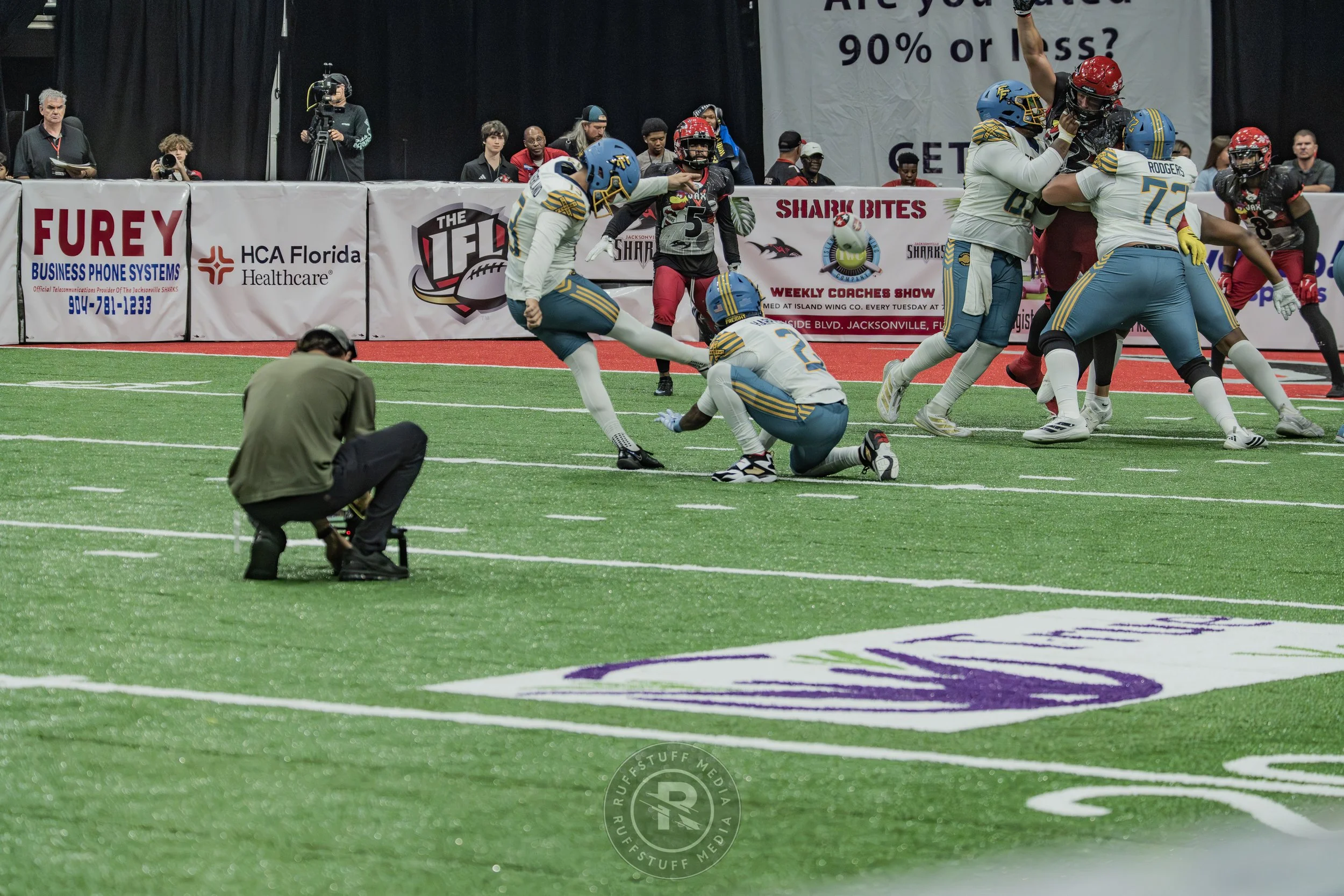 Sharks 260530-571.JPG
