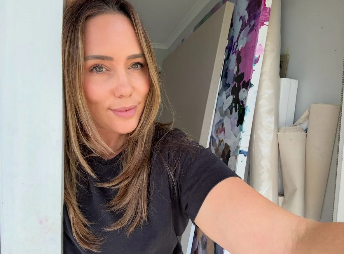 That&rsquo;s a wrap on 2025 ✨
At first glance, this year didn&rsquo;t feel as &ldquo;successful&rdquo; as previous ones. I felt like I didn&rsquo;t produce as much work as I wanted to, less commissions came through.
But the more I reflect, the more I