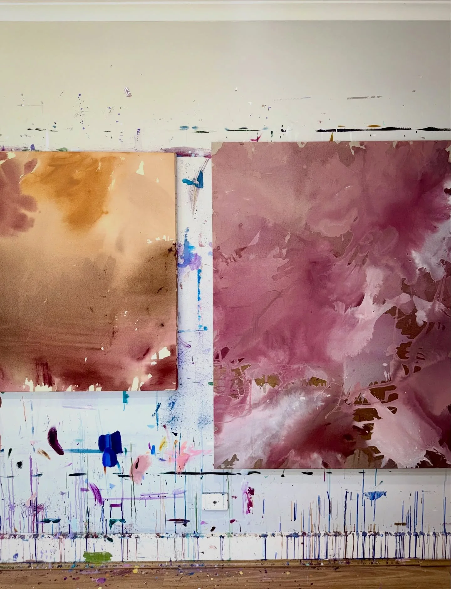 These are only the first layers.

Nothing resolved. Nothing certain.
Just marks, washes and the beginning of something.

Looking forward to see how these 2 evolve ✨