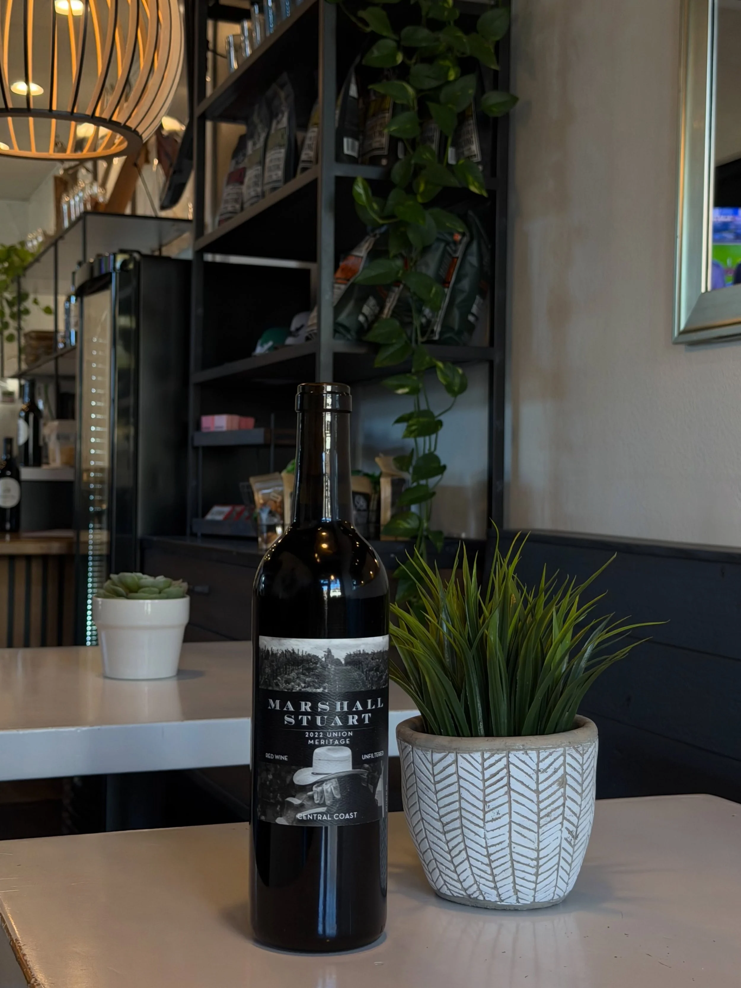 Skip the lines, get your favorite local wines or beer anytime at Quail ✨