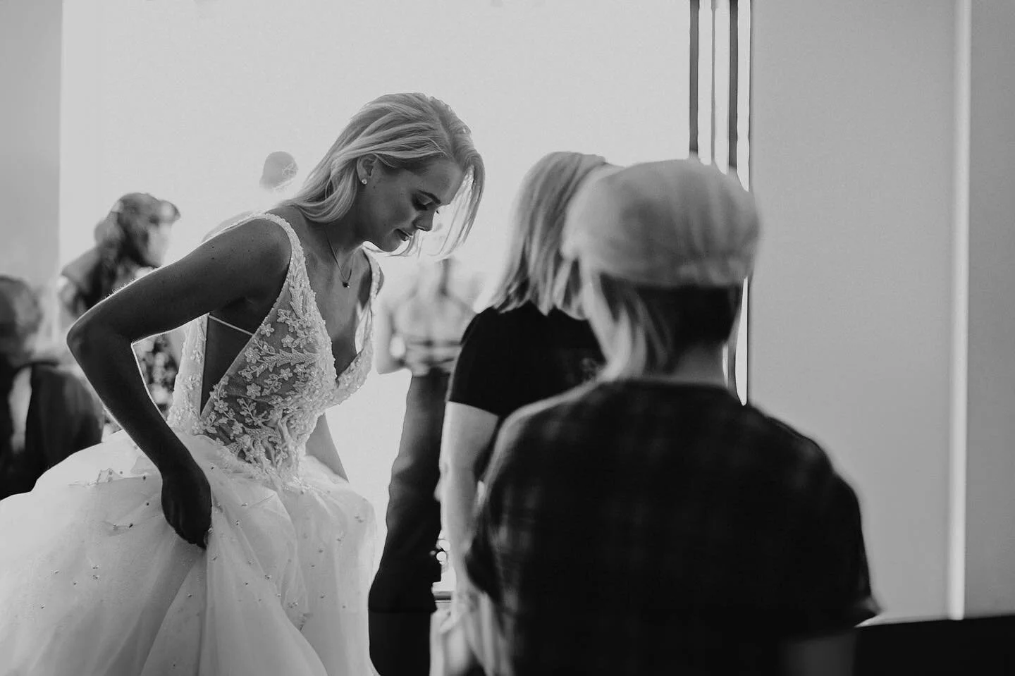 Throwback to a stunning wedding open w/👰🏼&zwj;♀️✨📸 @gabbykirby_
-
-
-
#layneandrhode #layneandrhodephoto #layneandrhodephotography #WeddingPhotography #WeddingPhotographer #WeddingPhotos #WeddingInspiration #WeddingDay #WeddingMoments #BrideAndGro
