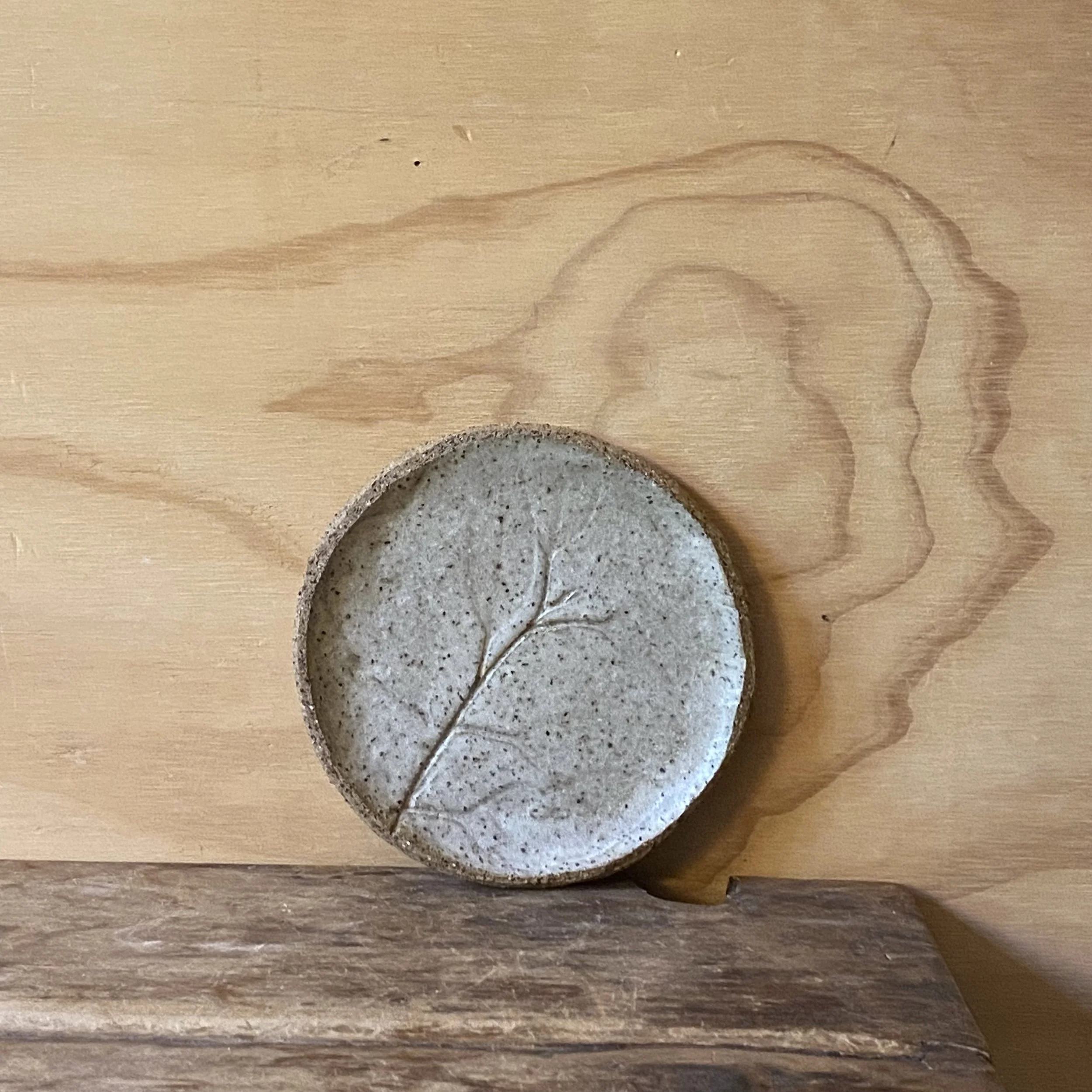 Unearthed Small Gum Cake plate - Eucalyptus glaze