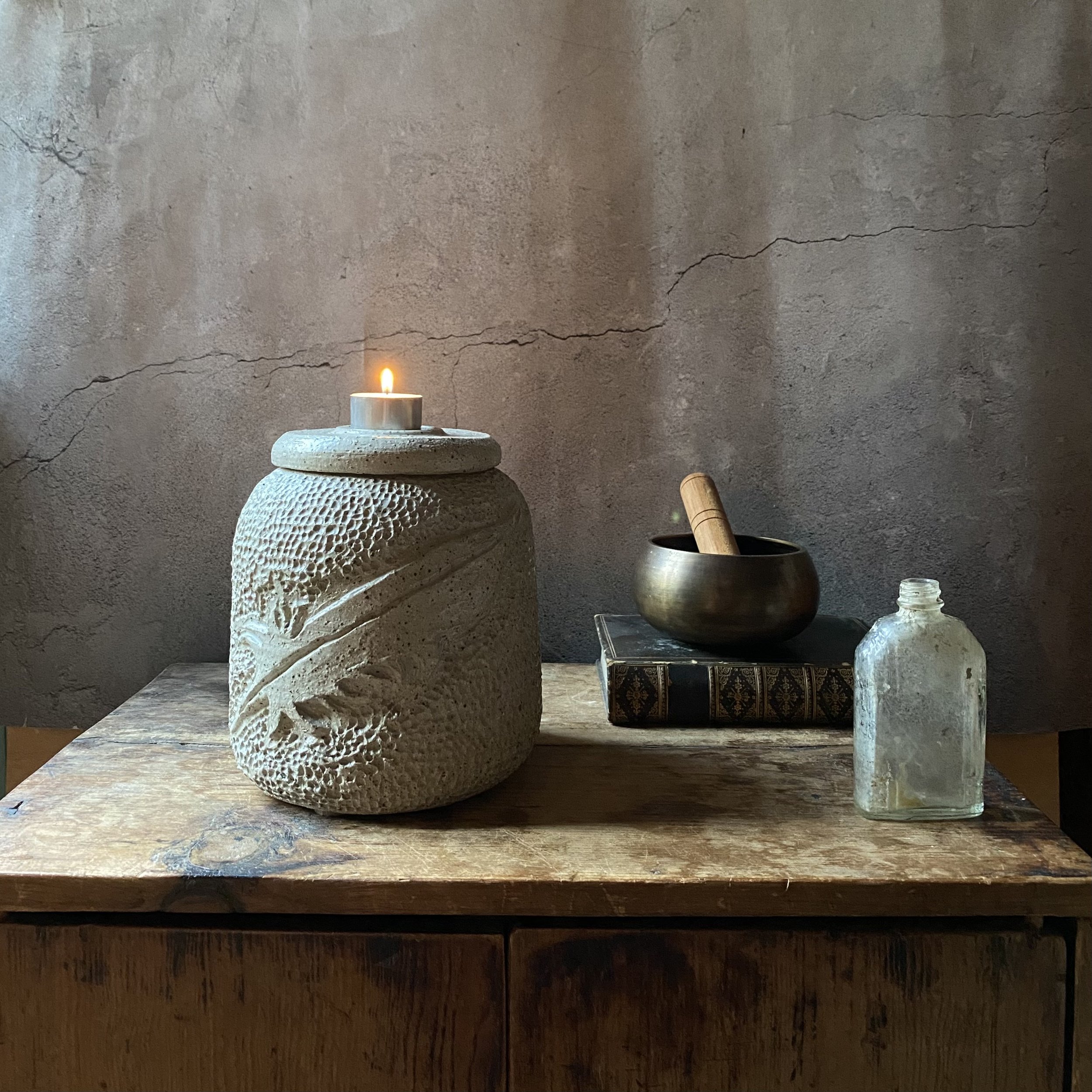 Unearthed Ashes Urn