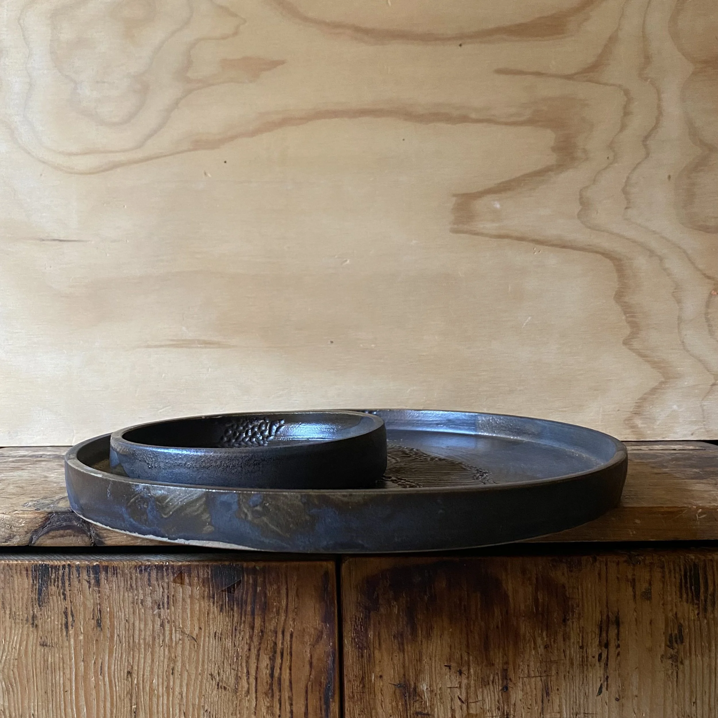 Handmade ceramic Faultline platter with dish