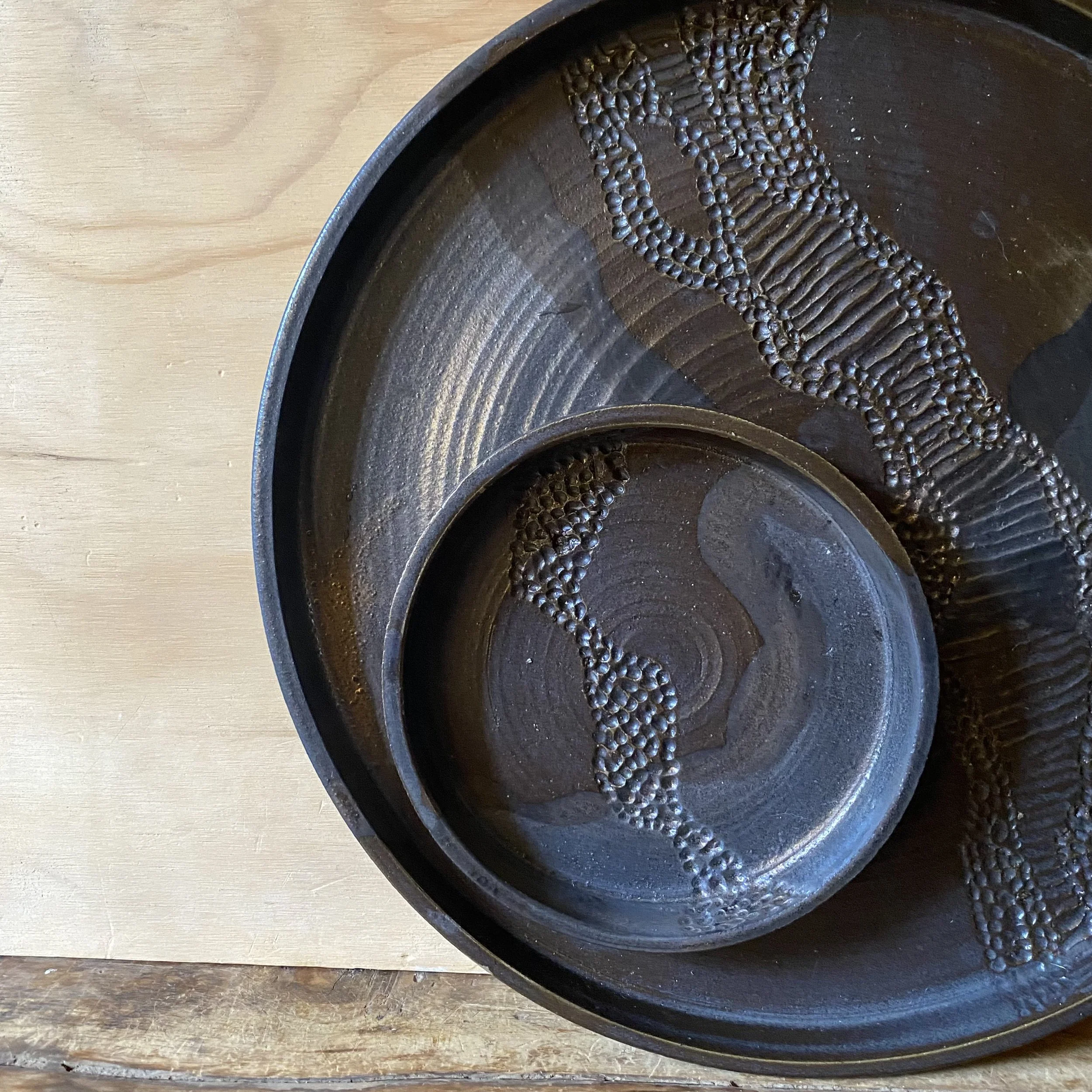 Handmade ceramic Faultline platter with dish