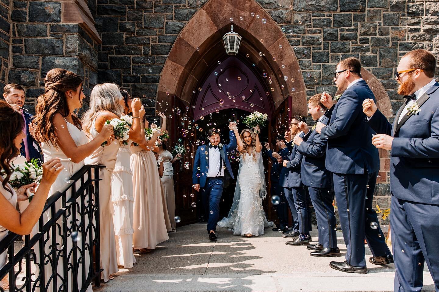 Bubbles are back and having their moment and we are down for it. 

Photo: @welaughwelove Second: @gregbowserphotography 
Video: @bdeliaphoto 
Florist: @blossomandbeefloral 
DJ: @reel_productions_ @djmike_egan 
Hair: @stanekstyles 
Make Up: @meghanbel