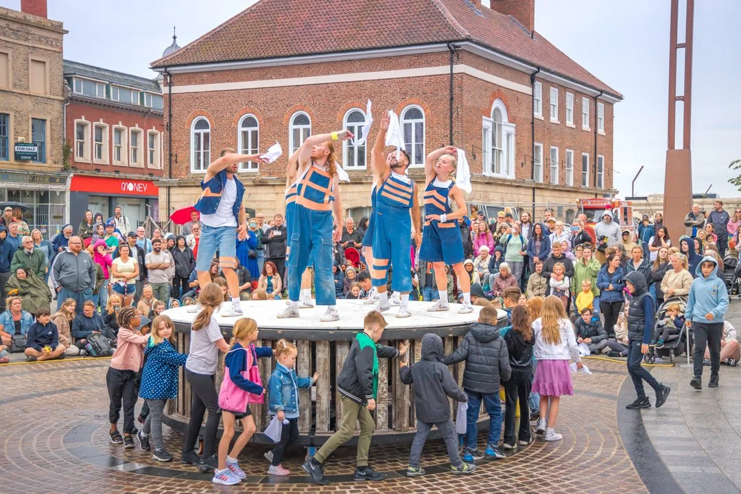 Parade - The Giant Wheel