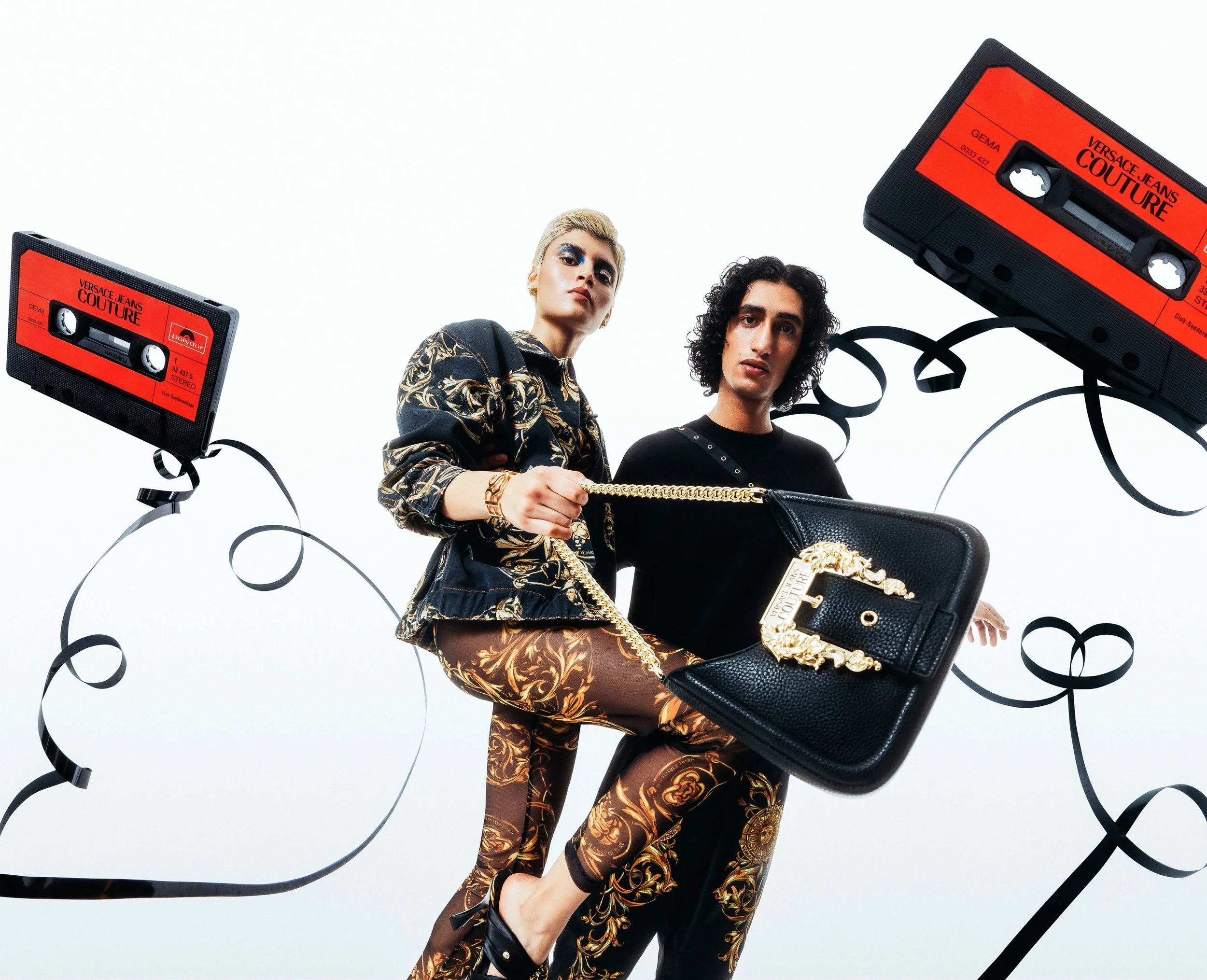 63ce7633fc37df9637ff1d7c_220301_LC_ZMS_Versace-Jeans-Couture_unisex_version_01_v5-Bearbeitet-p-3200.jpeg