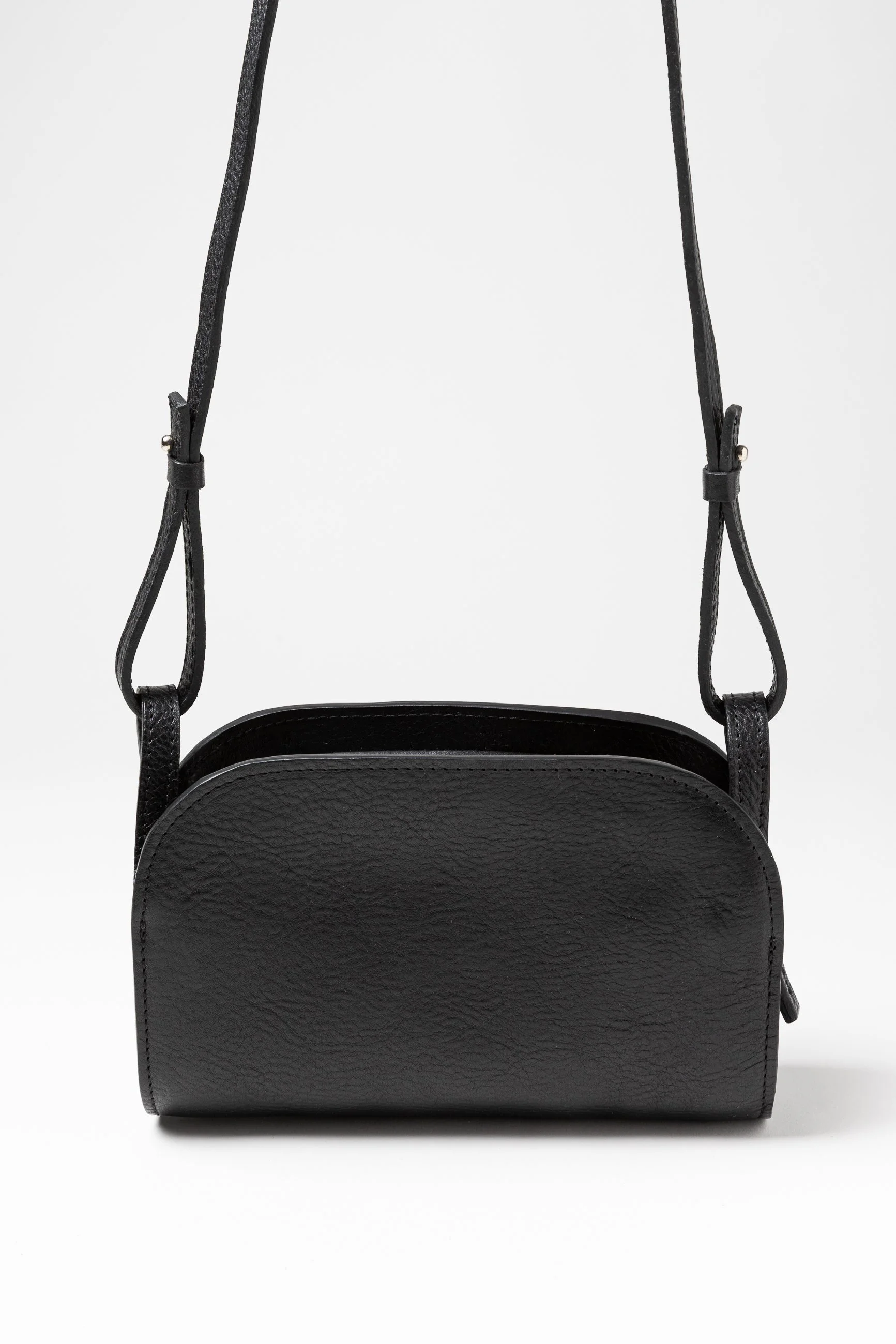 Nina Black- Handcrafted Tuscan Leather Bag