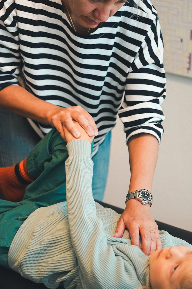 Improving body awareness and promoting physical activity for children and adults in Zurich, Switzerland