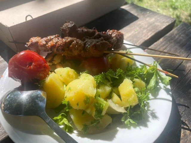 Arabisk kartoffelsalat med persille og citron