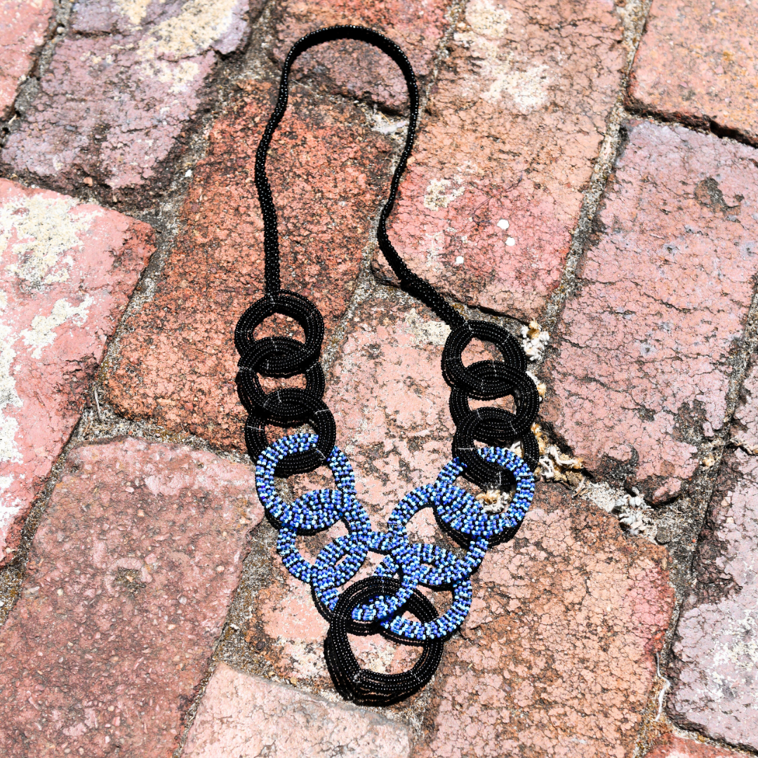 Necklace Circles on a String Blue Black 2.png