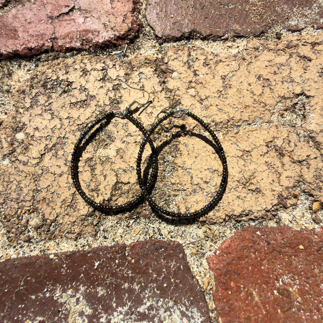 Earrings Hoops Ovals Metal v3.png