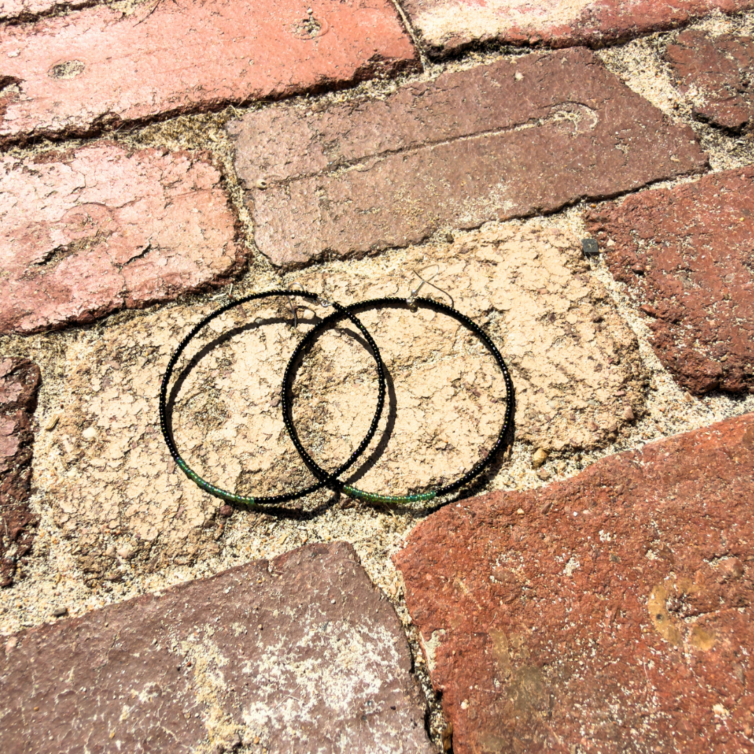 Earrings Hoops XL Black v6.png