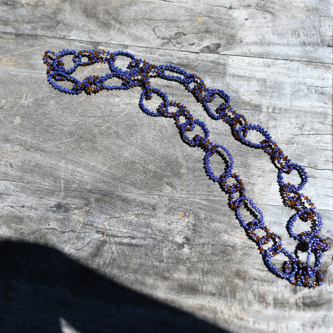 Necklace Connected Links Blue.png