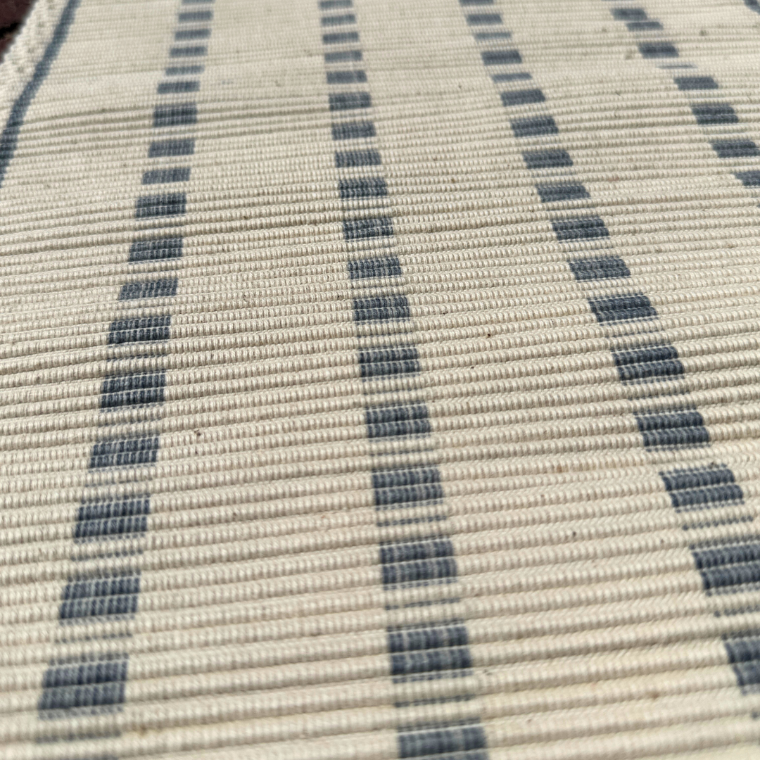 Table mats Light Blue Squares v4.png