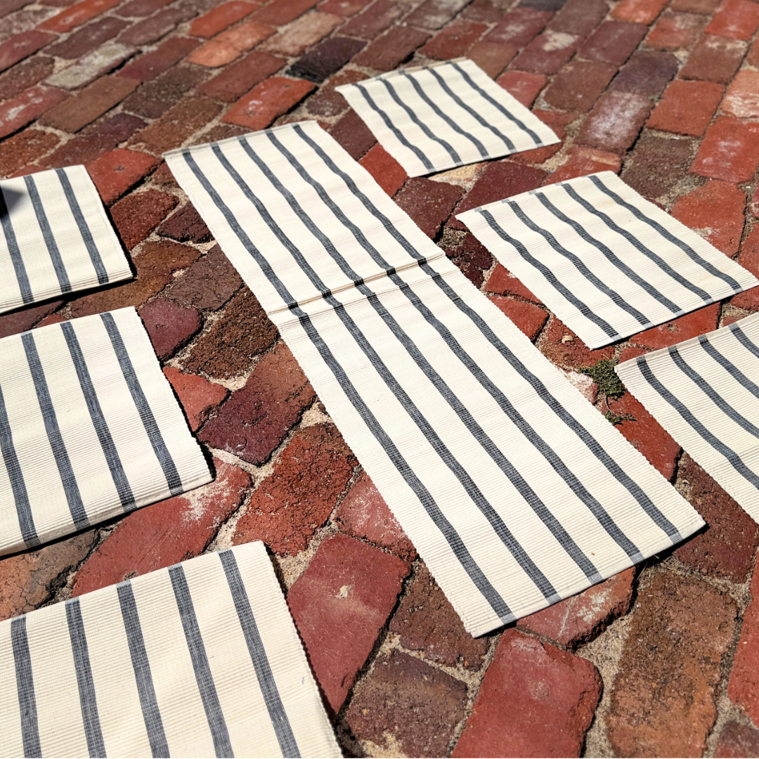 Table Mat Blue Stripe v3.png