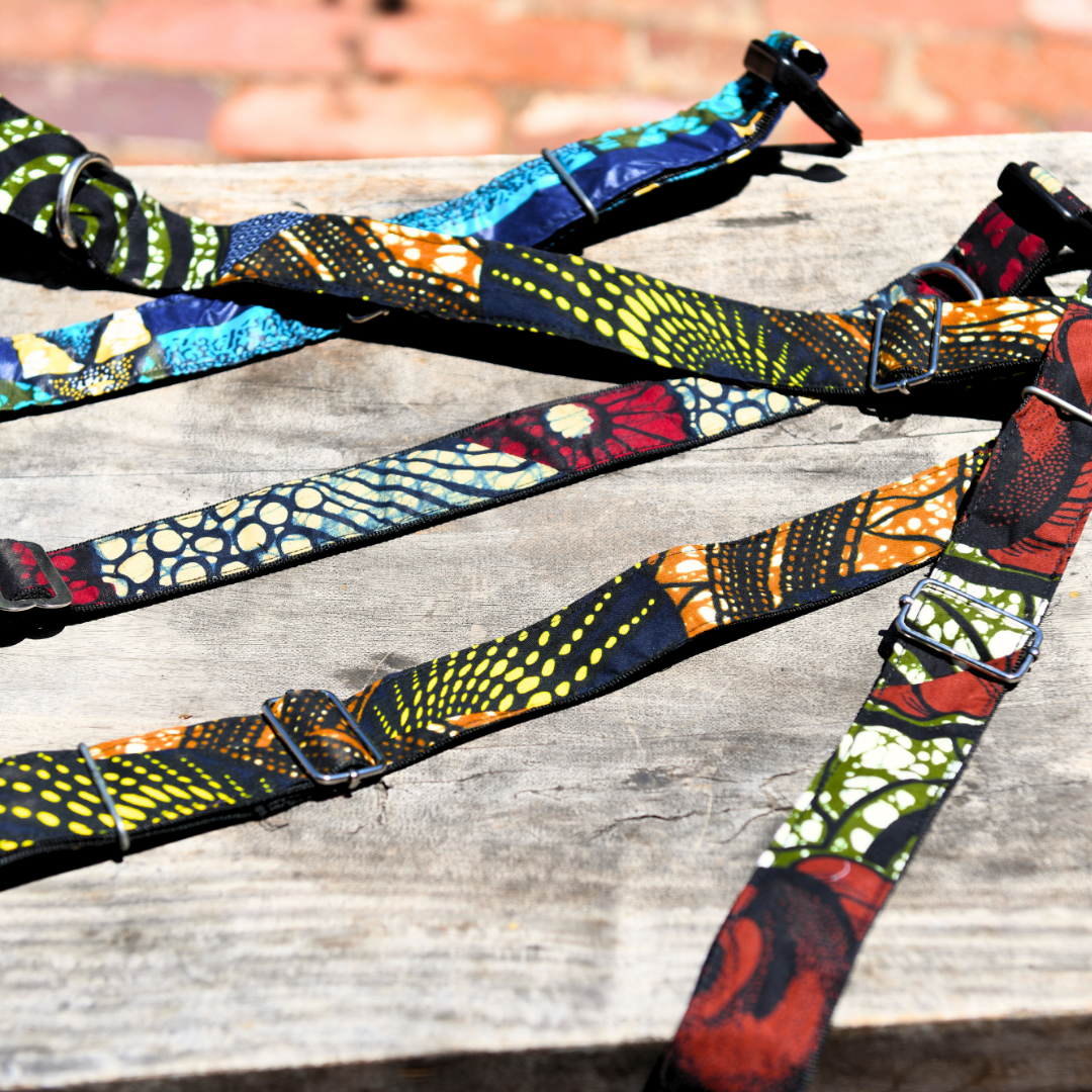 Dog Collar Large All on Wood.png