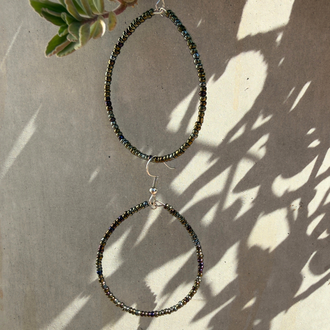 Earrings Hoops Ovals Metal v1.png