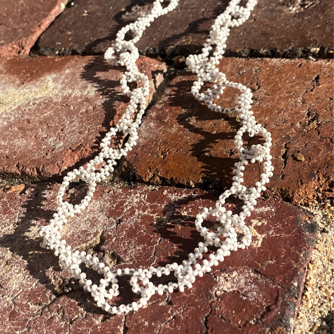 SS Chains White v1.png