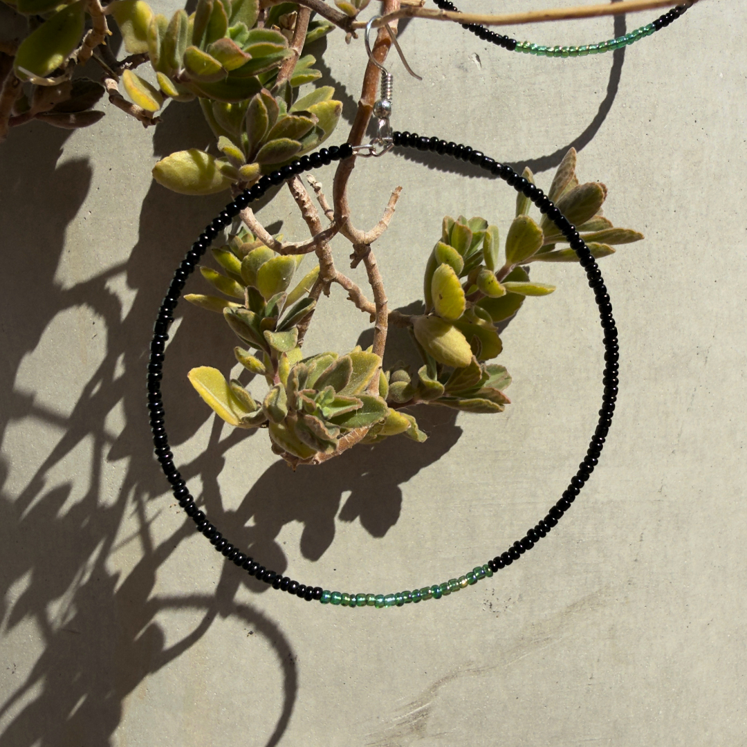 Earrings  Hoops XL Black v1.png