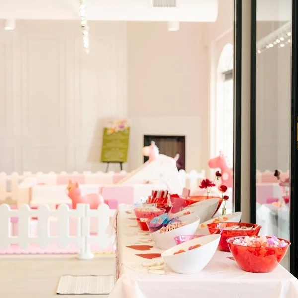 Have a winter birthday party to plan? Bloom Social Haus is the perfect venue for an indoor birthday gathering this winter! Reach out for more info!

📸: @elizabethhenryphotography