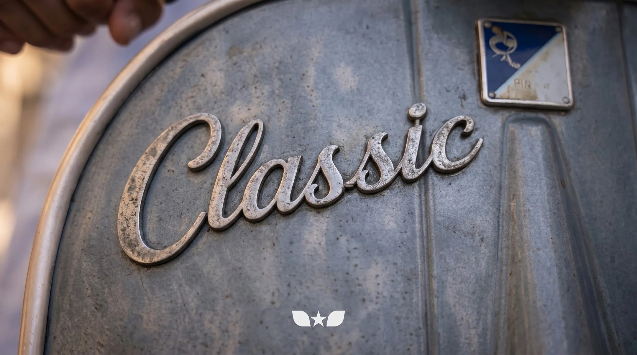 LOGOTYPE_CLASSIC.jpg