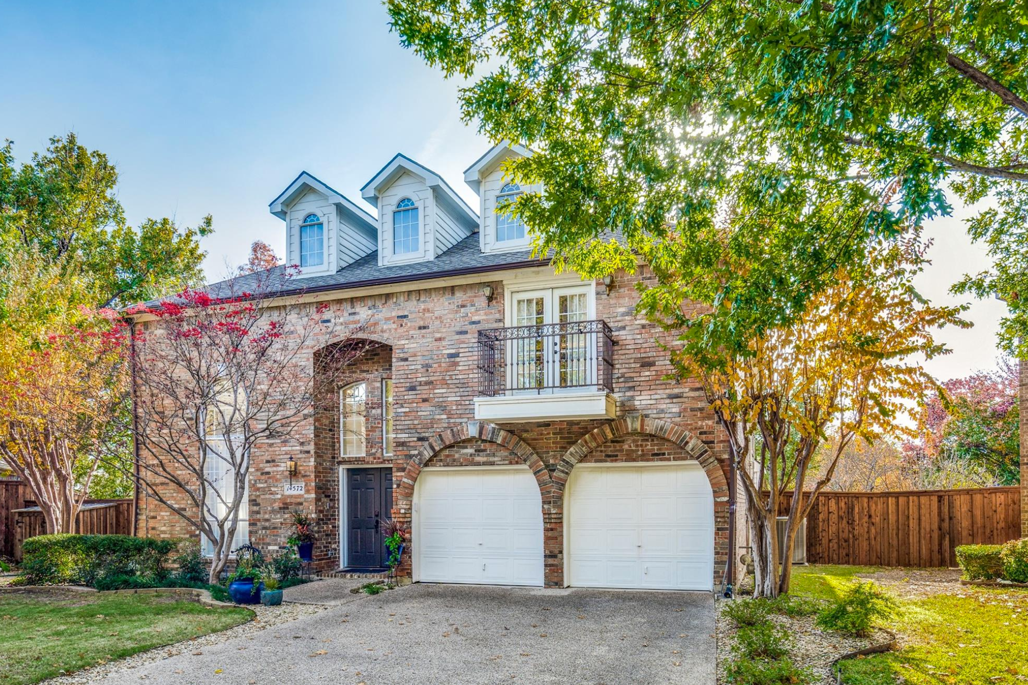 14572 Waterview Circle, Addison, Texas 75001