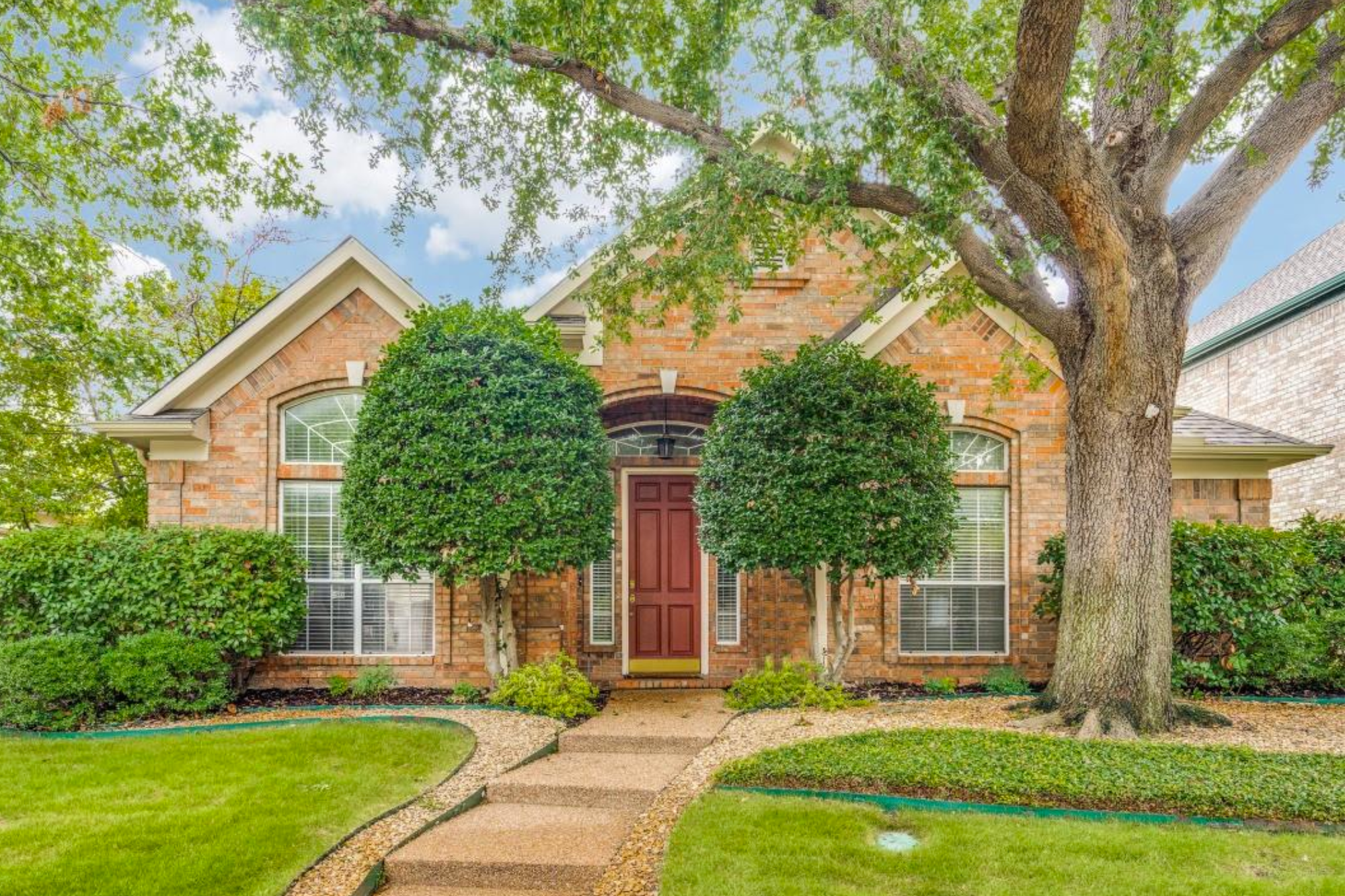 14617 Vintage Lane Addison, TX 75001-3517