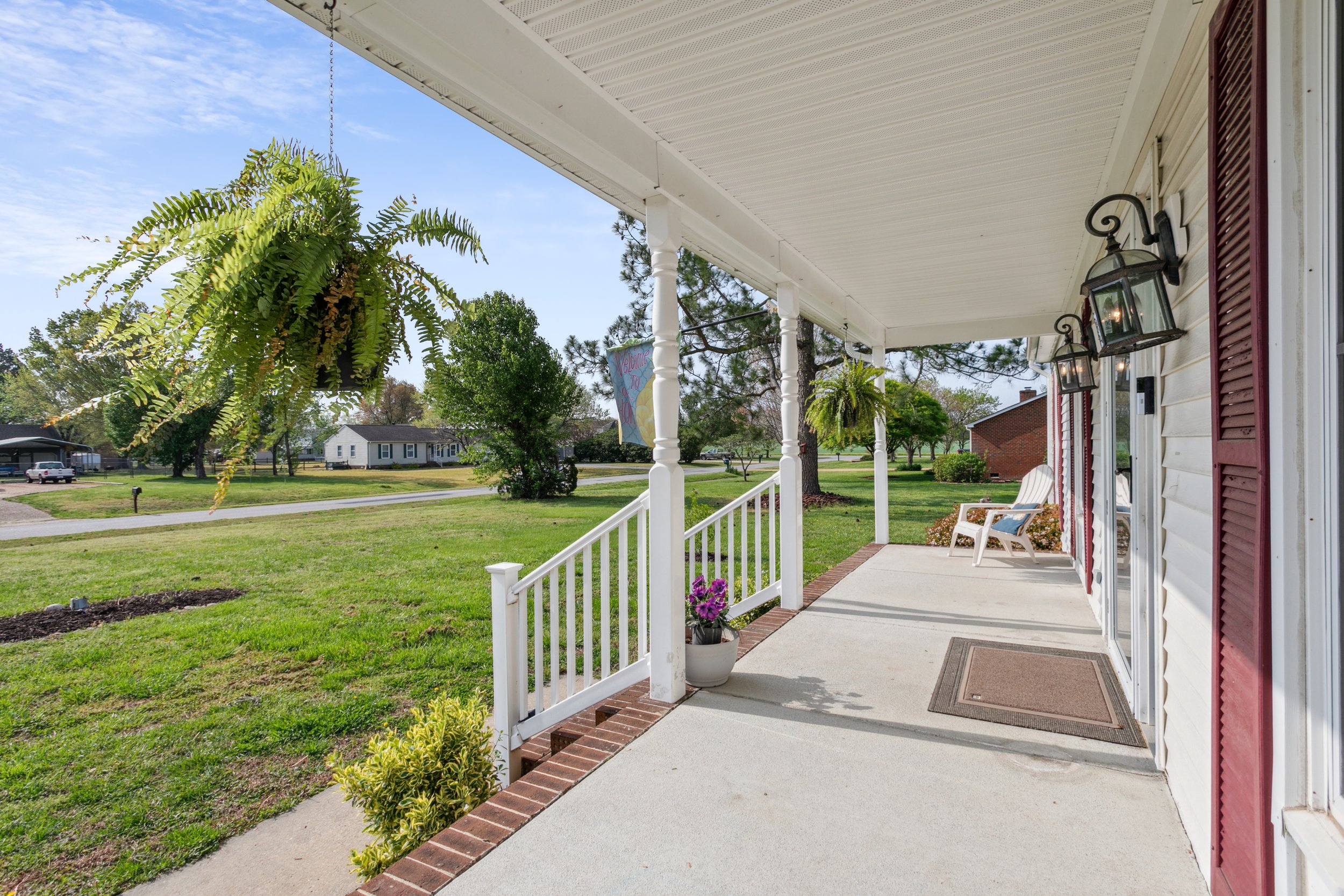 Porch.jpeg