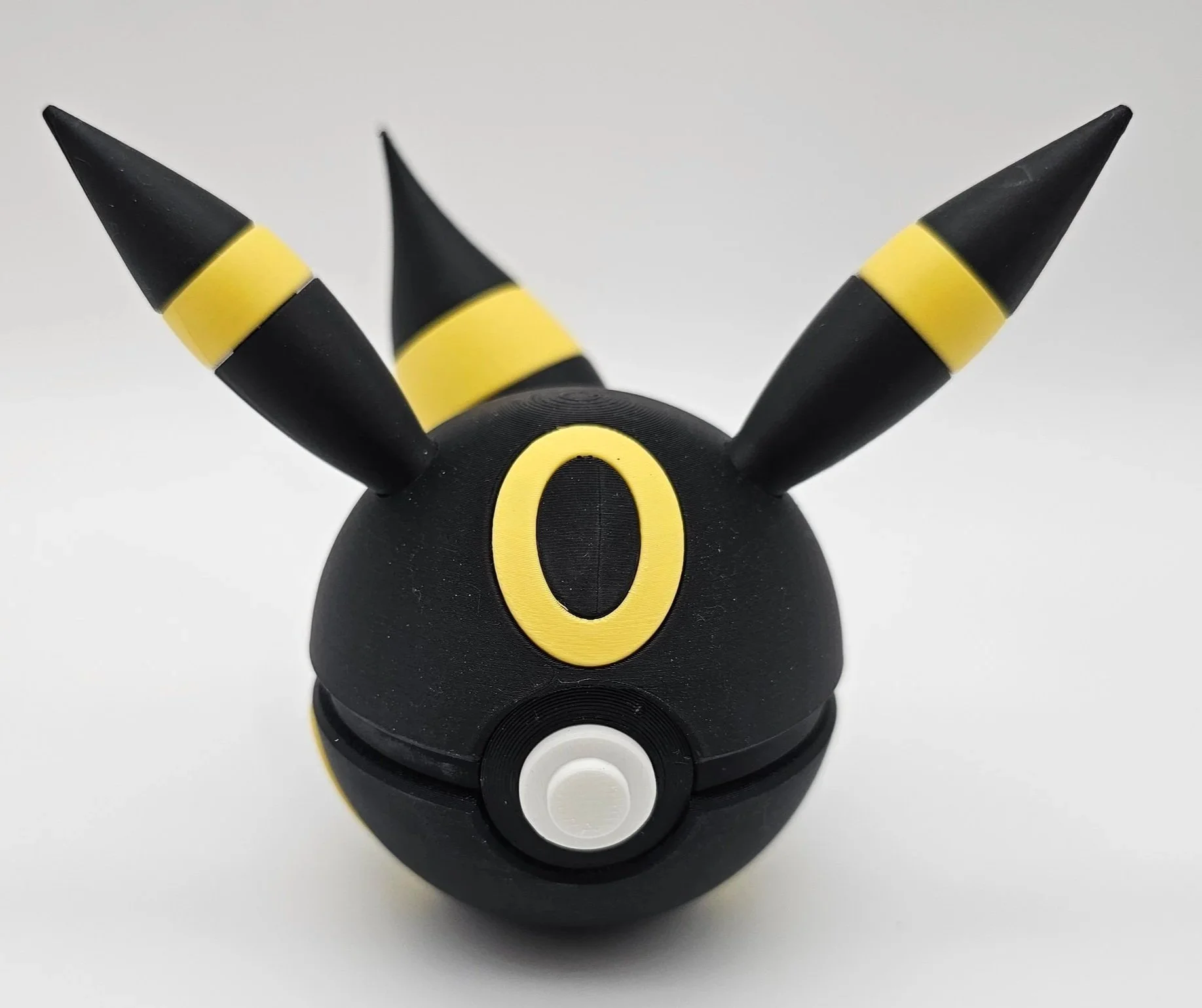 Umbreon Pokeball - 3D prints