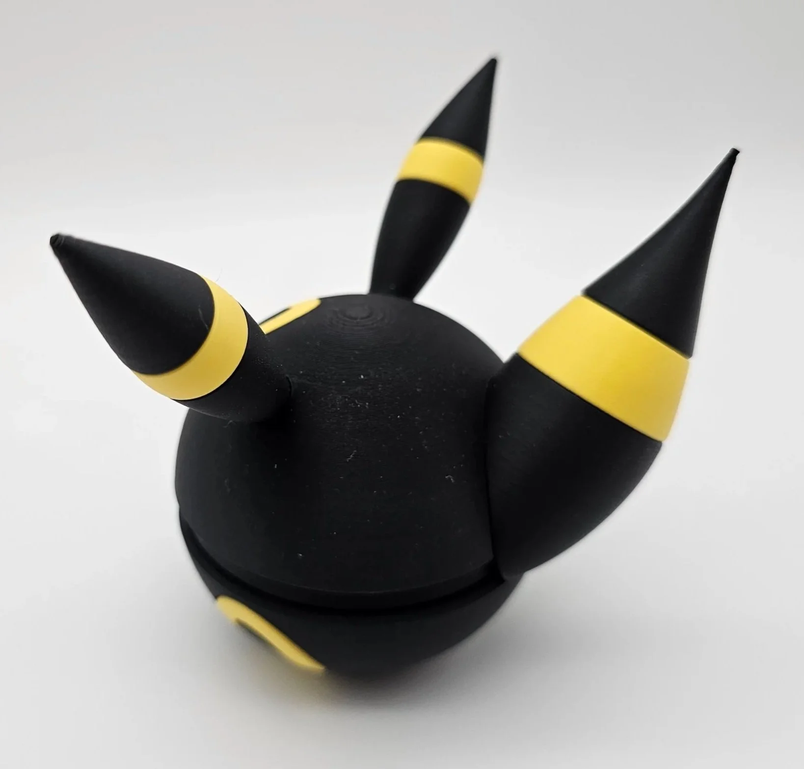 Umbreon+Pokeball2+%2415.jpg