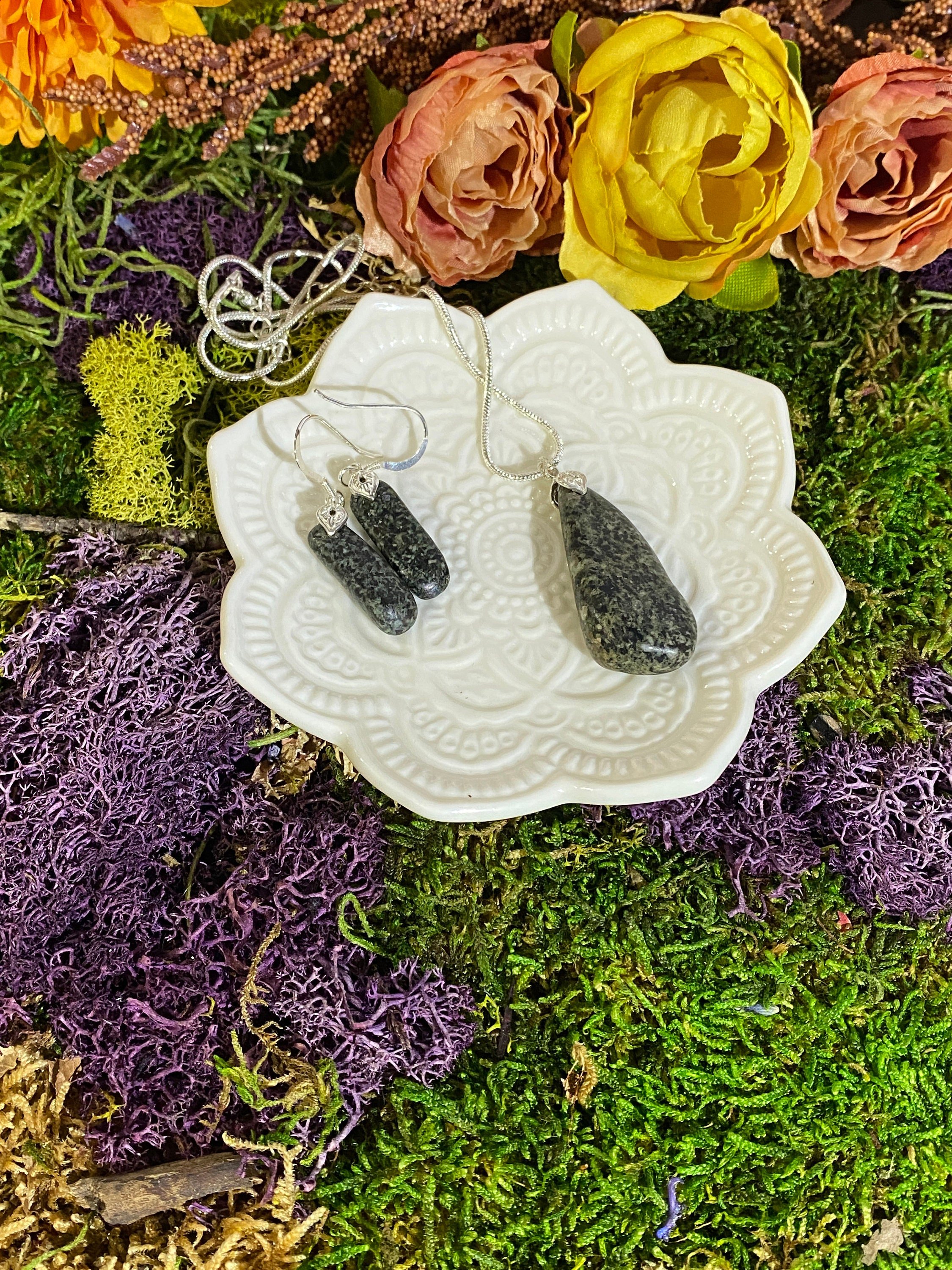 https://i.etsystatic.com/20819021/r/il/77fdca/4384661300/il_fullxfull.4384661300_sfrh.jpg