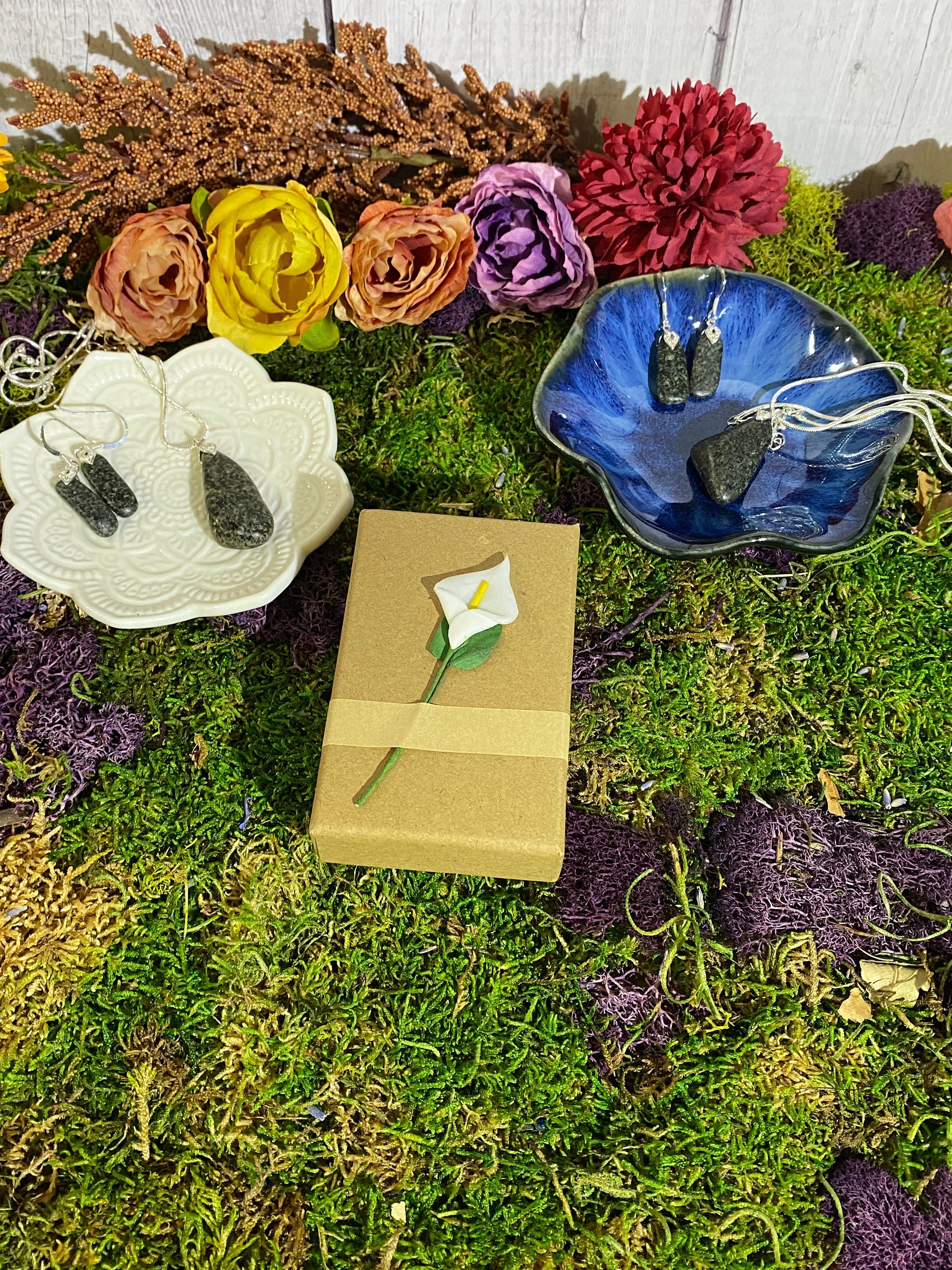 https://i.etsystatic.com/20819021/r/il/5909b3/4384661316/il_fullxfull.4384661316_376t.jpg