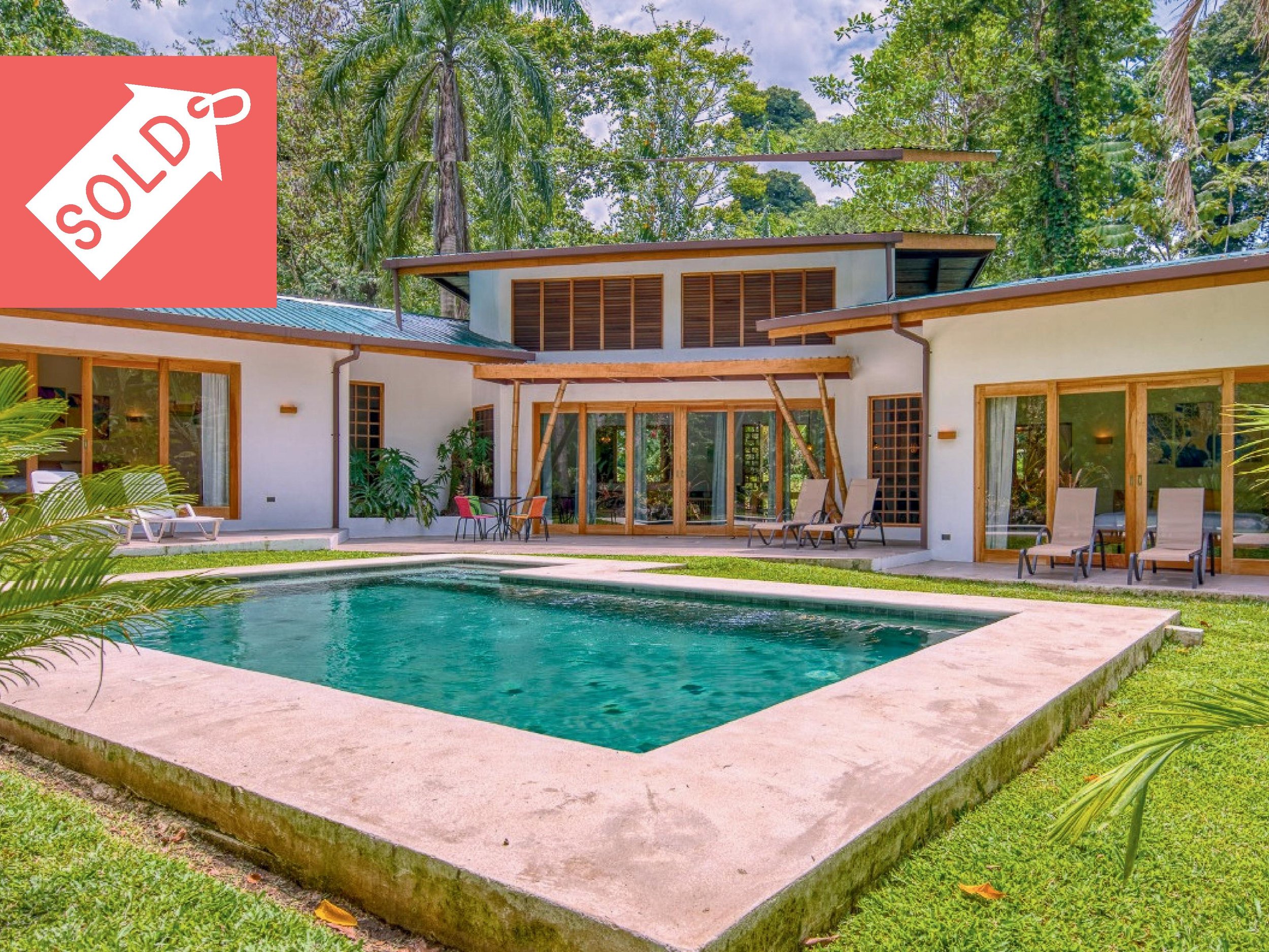 SOLD - 6 Bd/4 Ba - Dual Villa Estate with Two Pools &amp; Strong Rental Returns