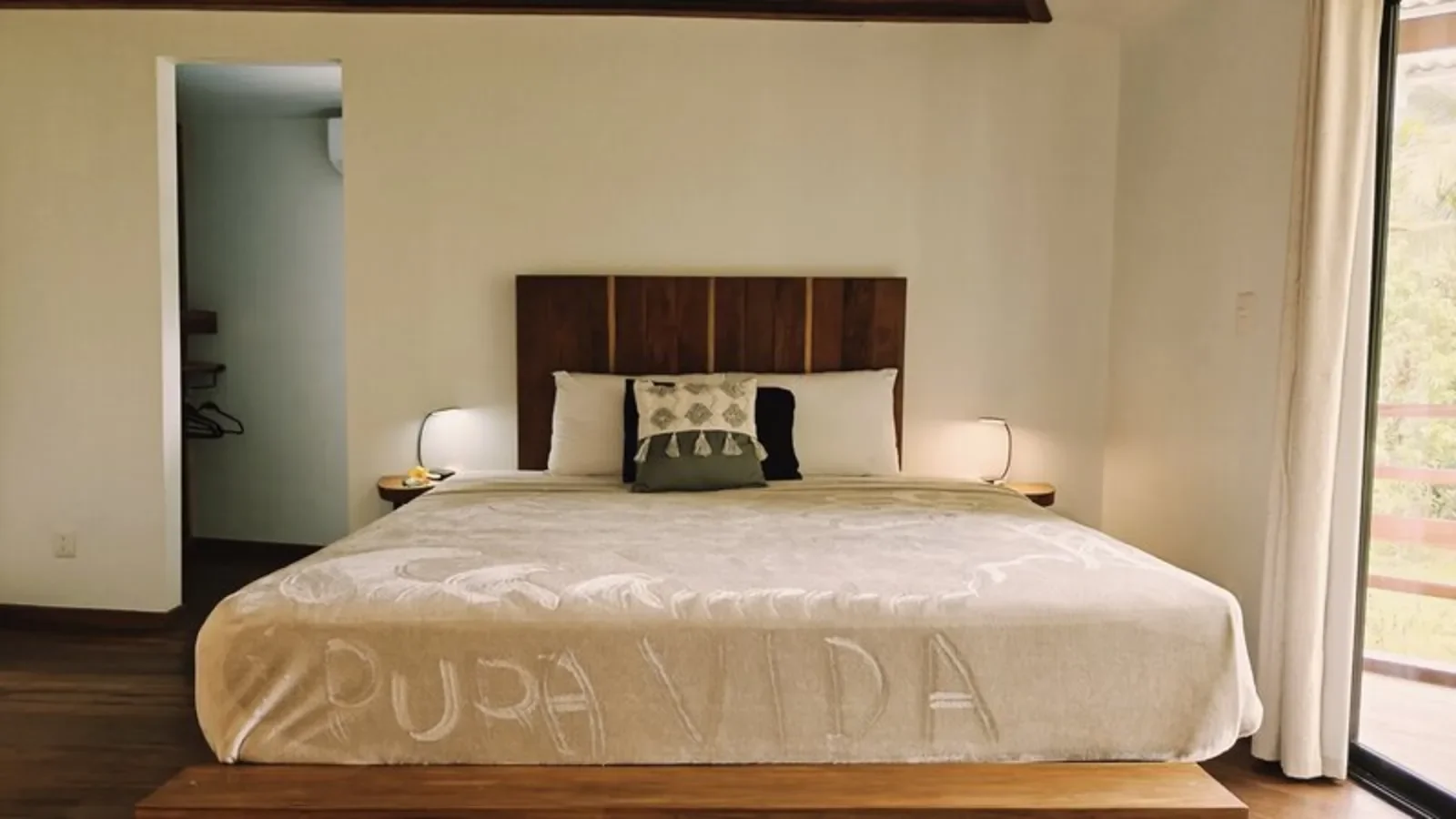 Renovated Home with Ocean View (9).webp