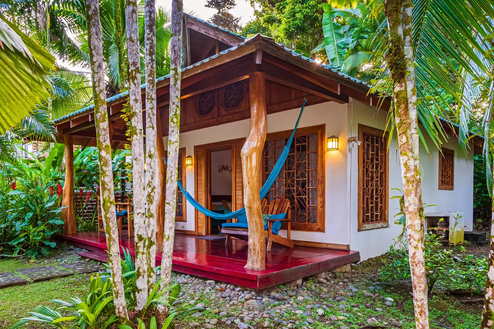 turnkey-hotel-restaurant-playa-chiquita (8).webp