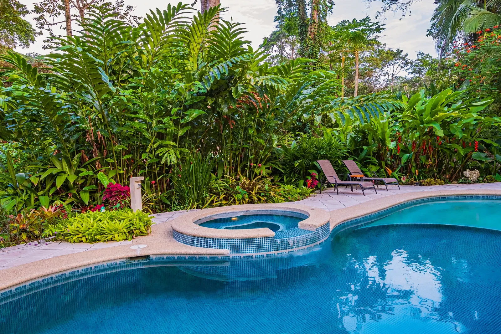 turnkey-hotel-restaurant-playa-chiquita (9).webp