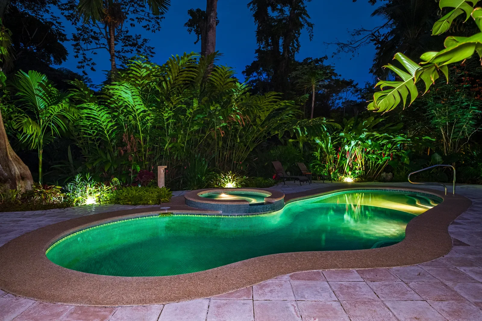 turnkey-hotel-restaurant-playa-chiquita (13).webp