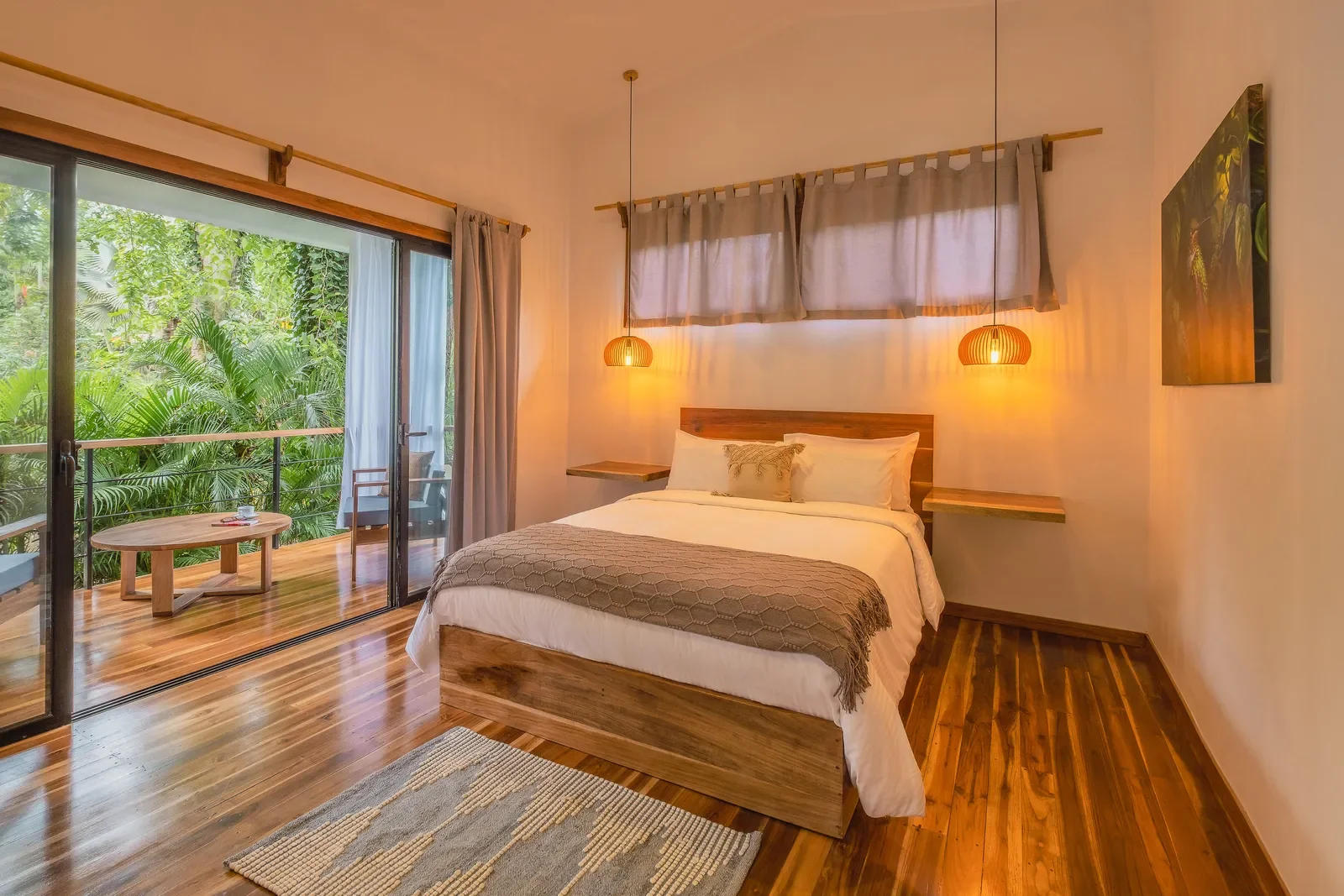 turnkey-hotel-restaurant-playa-chiquita (17).webp